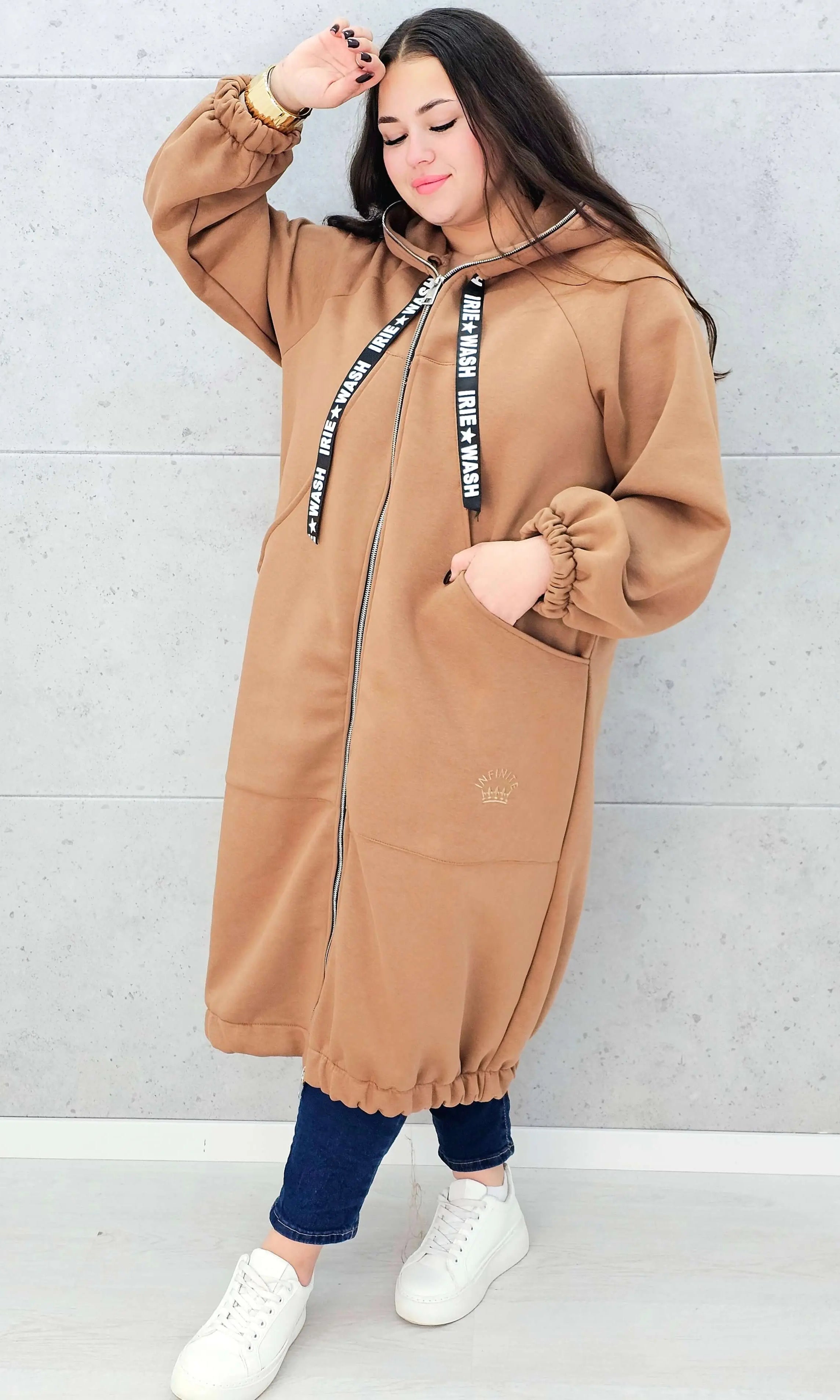 Bluza plus size – modna, oversize’owa bluza z kapturem XXL na chłodniejsze dni Stylowa XL