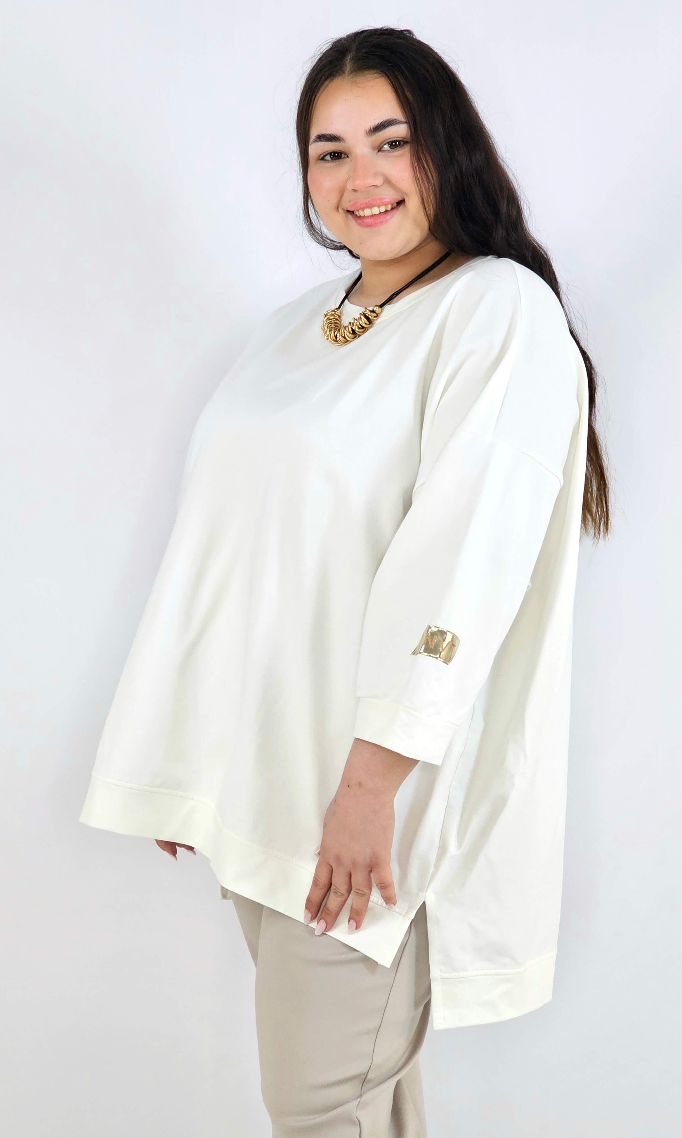 Bluza plus size oversize – kremowa bluza XXL z przedłużanym tyłem Stylowa XL
