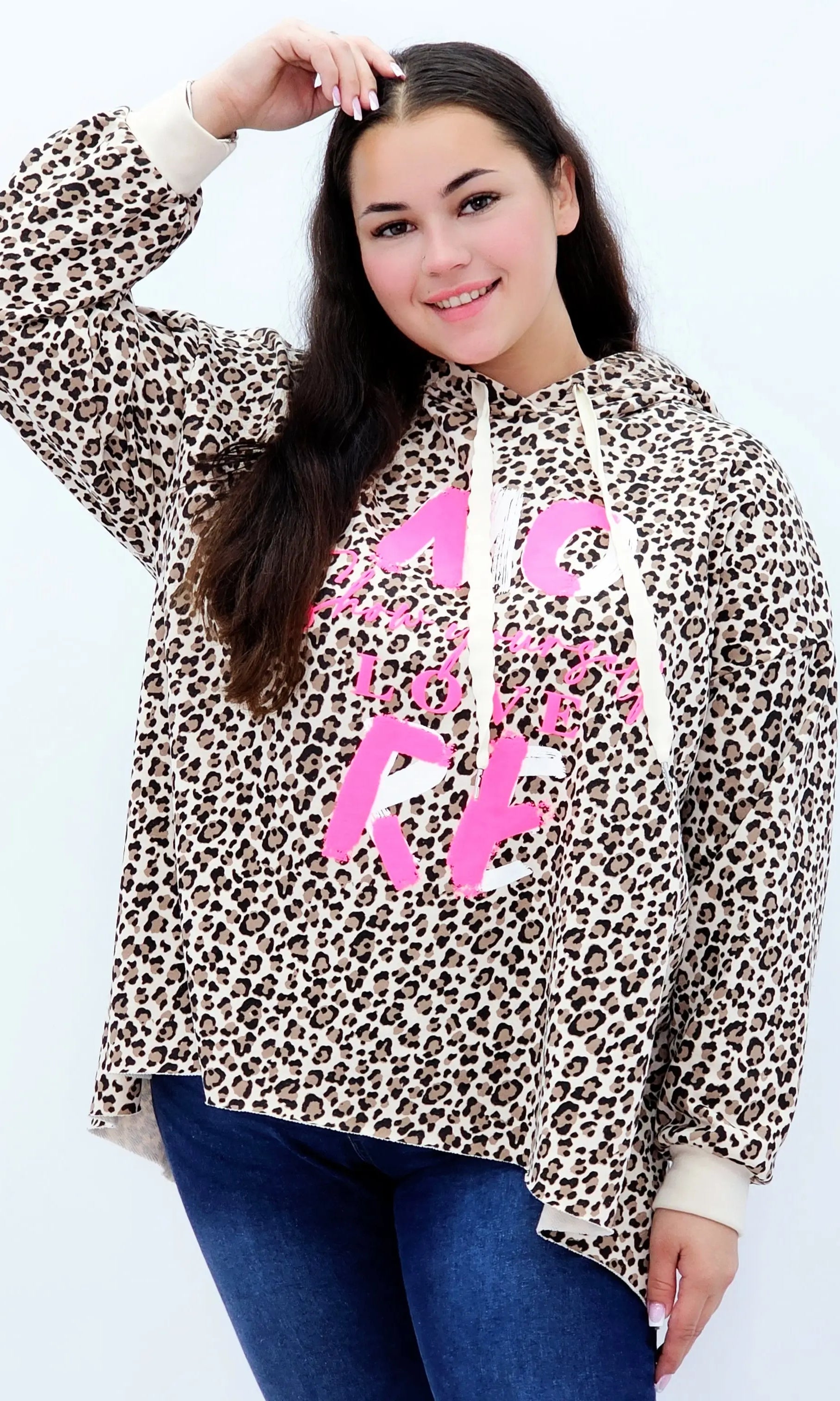 Bluza plus size oversize z nadrukiem – wygodna i stylowa na co dzień Stylowa XL