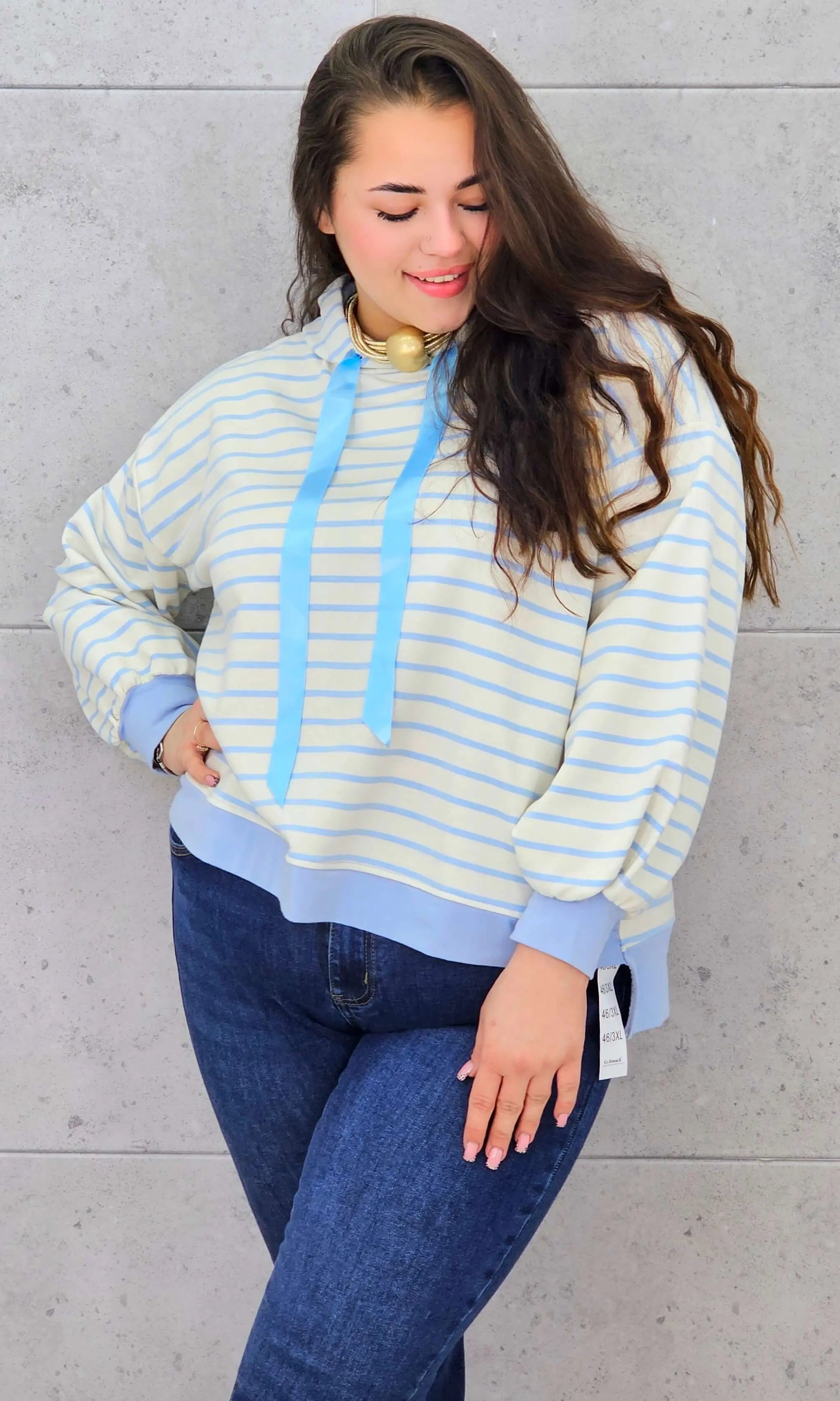 Bluza plus size w paski z kapturem – modna bluza XXL o kobiecym kroju Stylowa XL