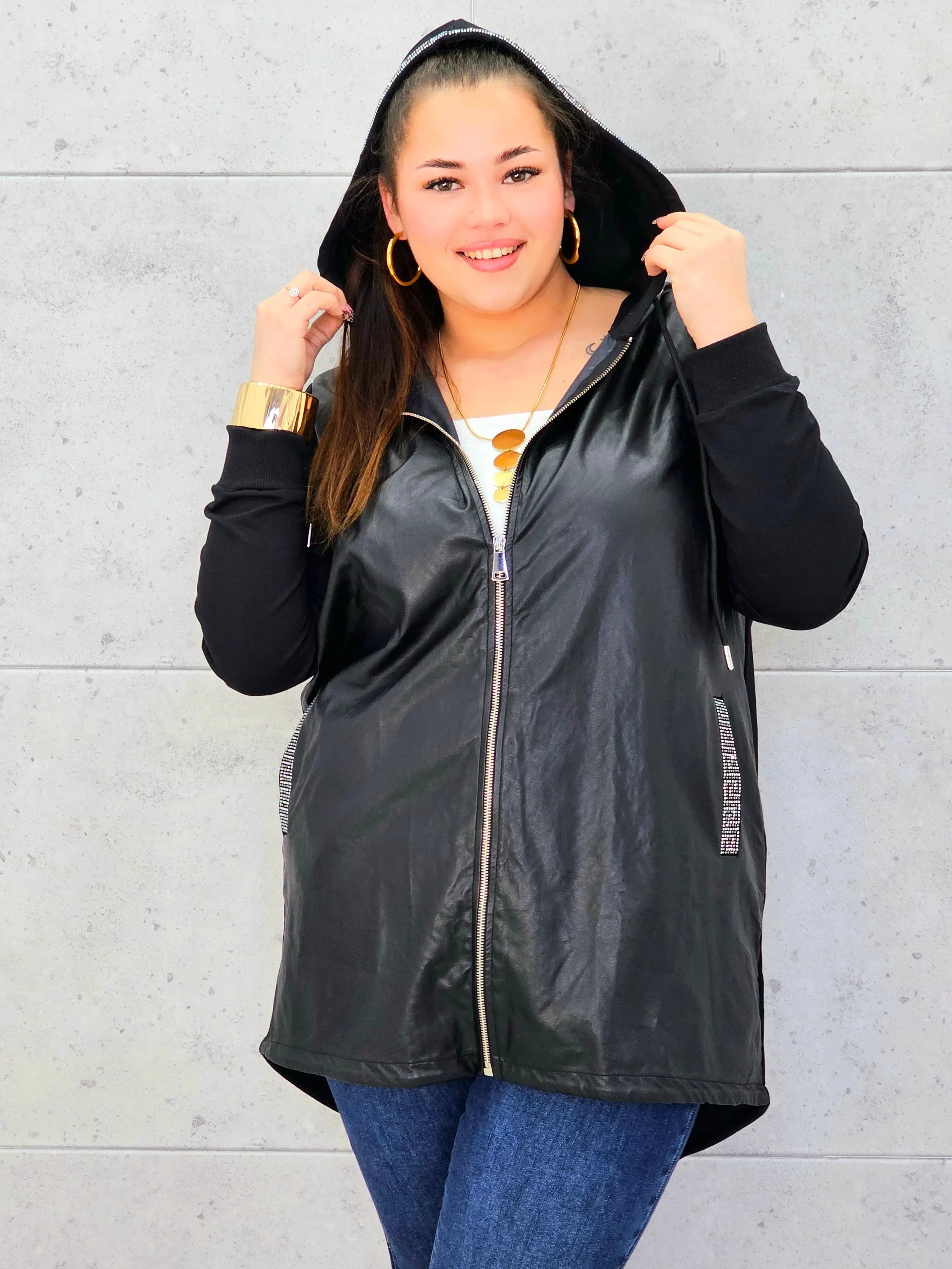 Bluza plus size z ekoskóry — modna, wygodna i stylowa Stylowa XL