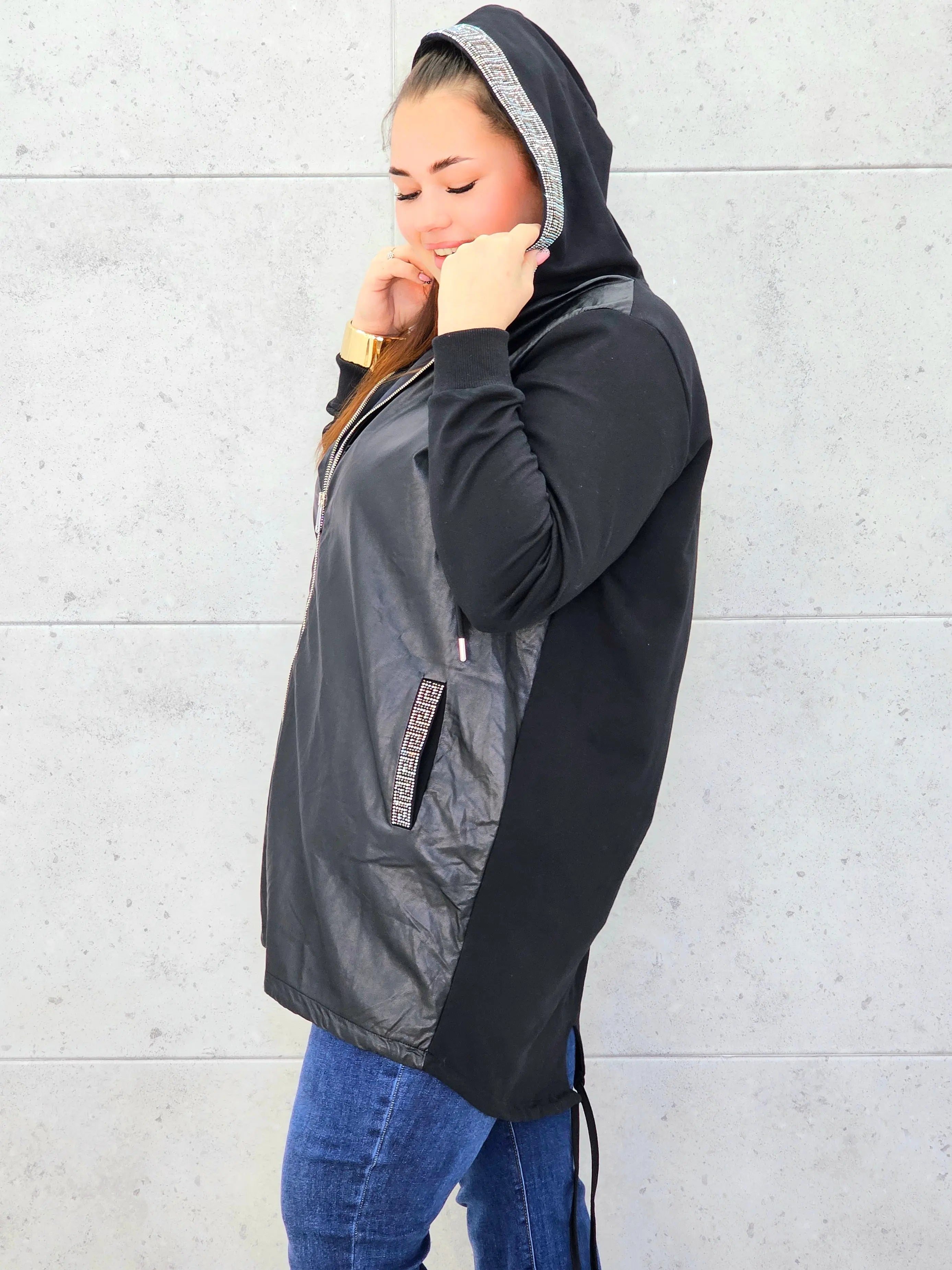 Bluza plus size z ekoskóry — modna, wygodna i stylowa Stylowa XL