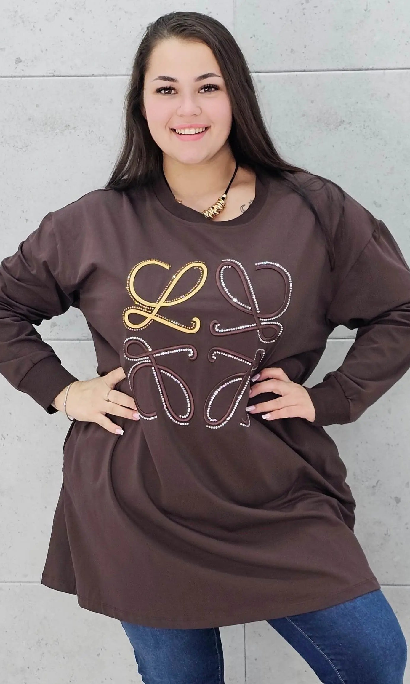 Bluza plus size z kryształkowym zdobieniem Stylowa XL