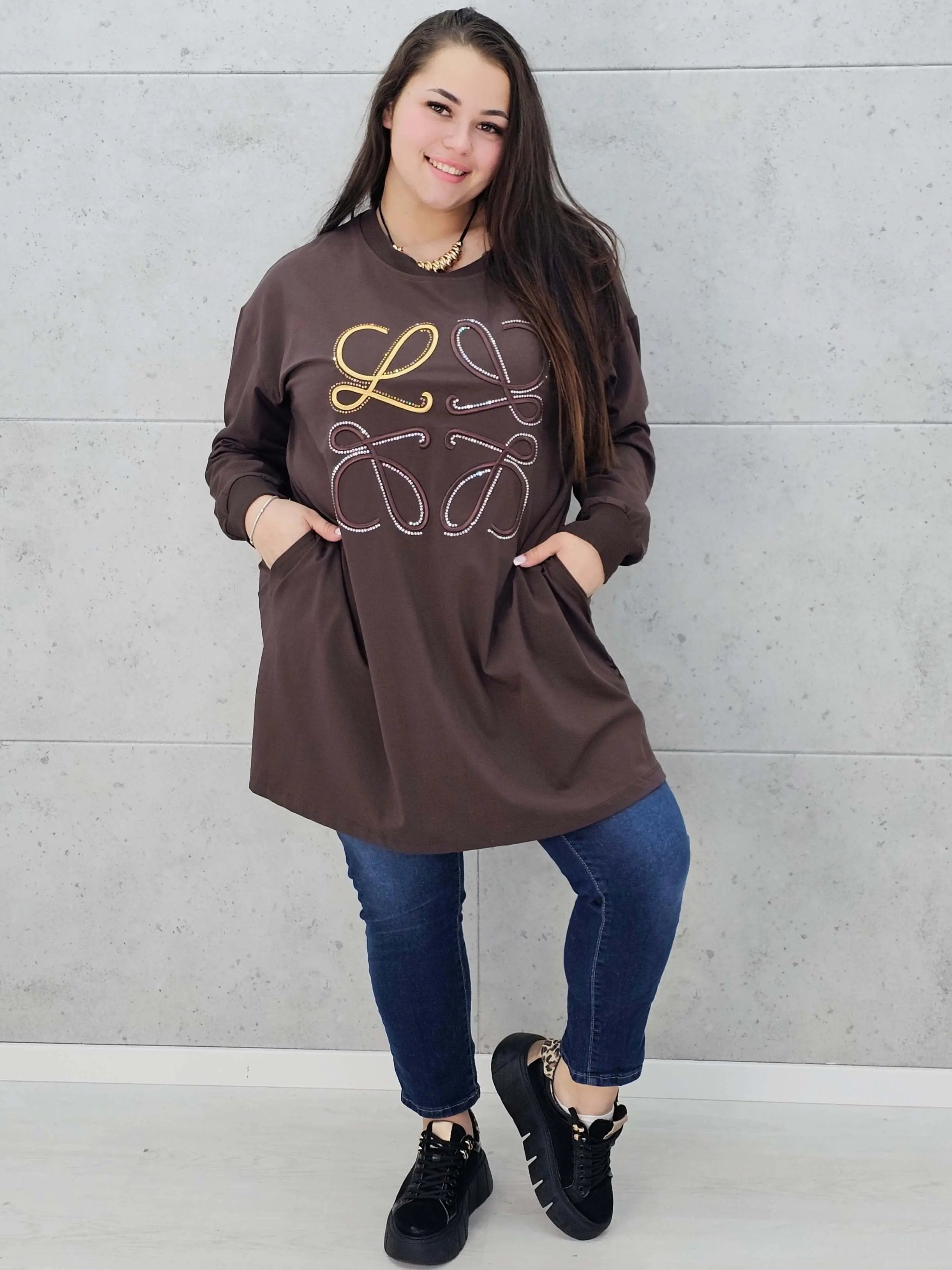Bluza plus size z kryształkowym zdobieniem Stylowa XL
