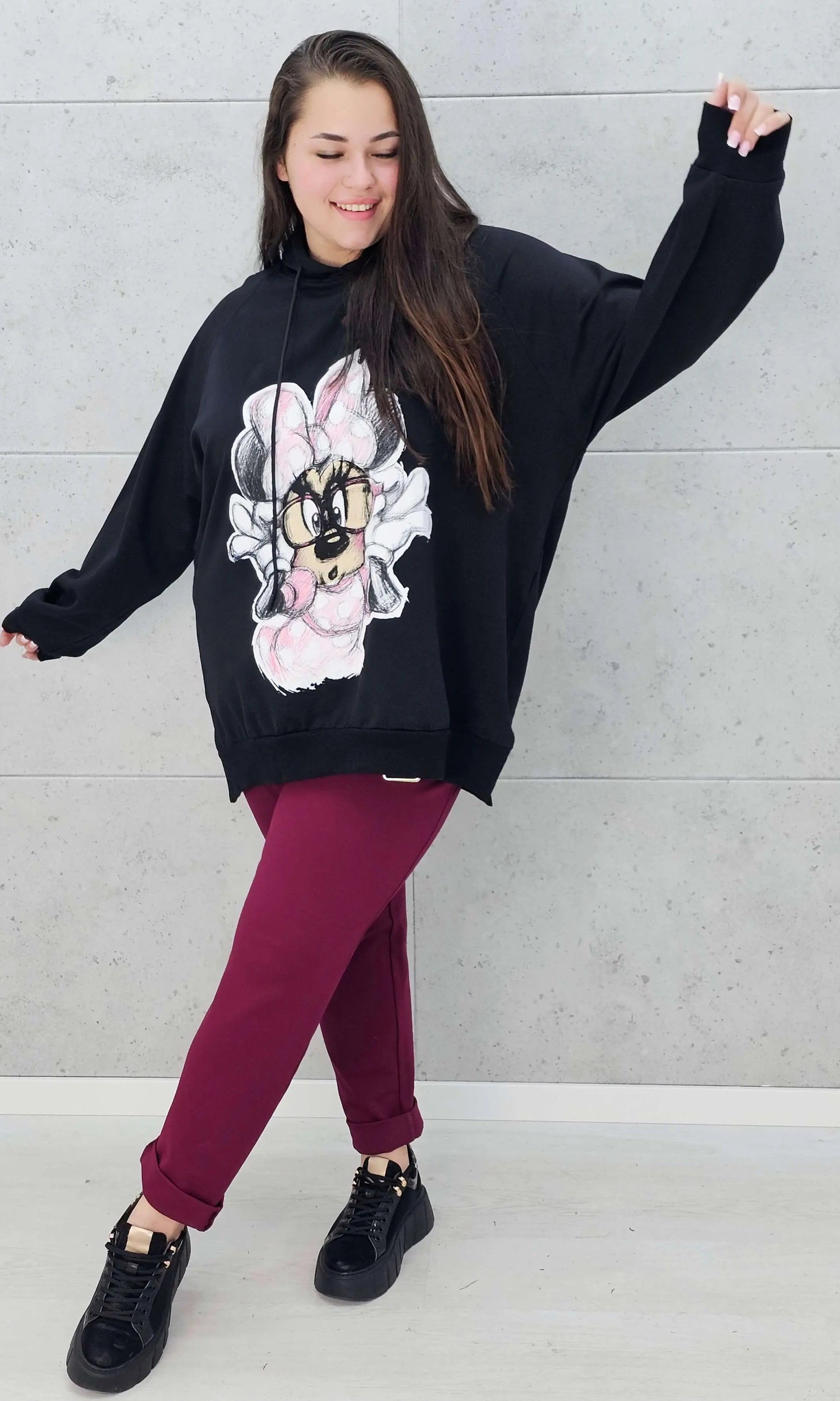 Bluza plus size z nadrukiem Minnie – modny oversize Stylowa XL