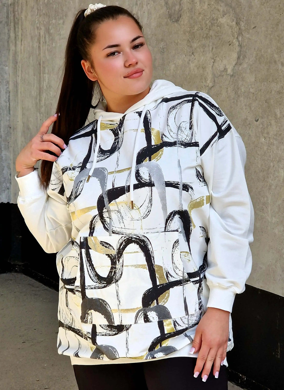 Bluza z abstrakcyjnym printem Stylowa XL