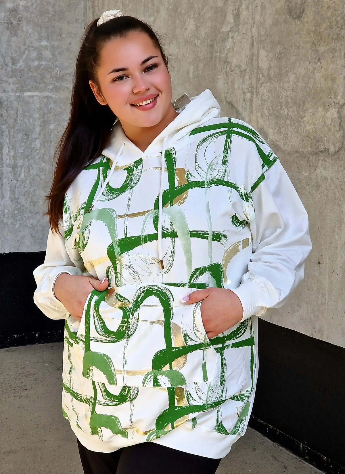 Bluza z abstrakcyjnym printem Stylowa XL
