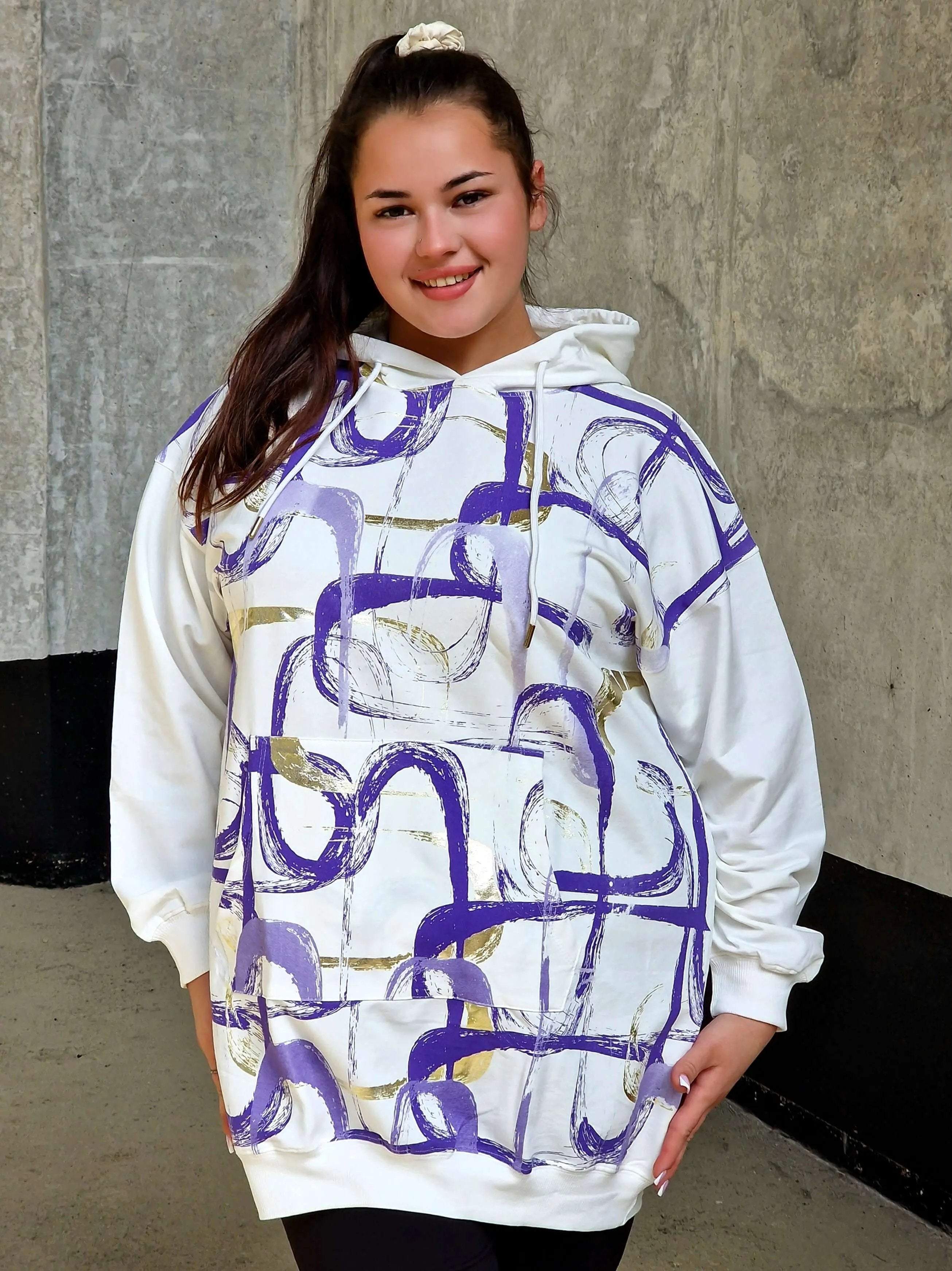 Bluza z abstrakcyjnym printem Stylowa XL