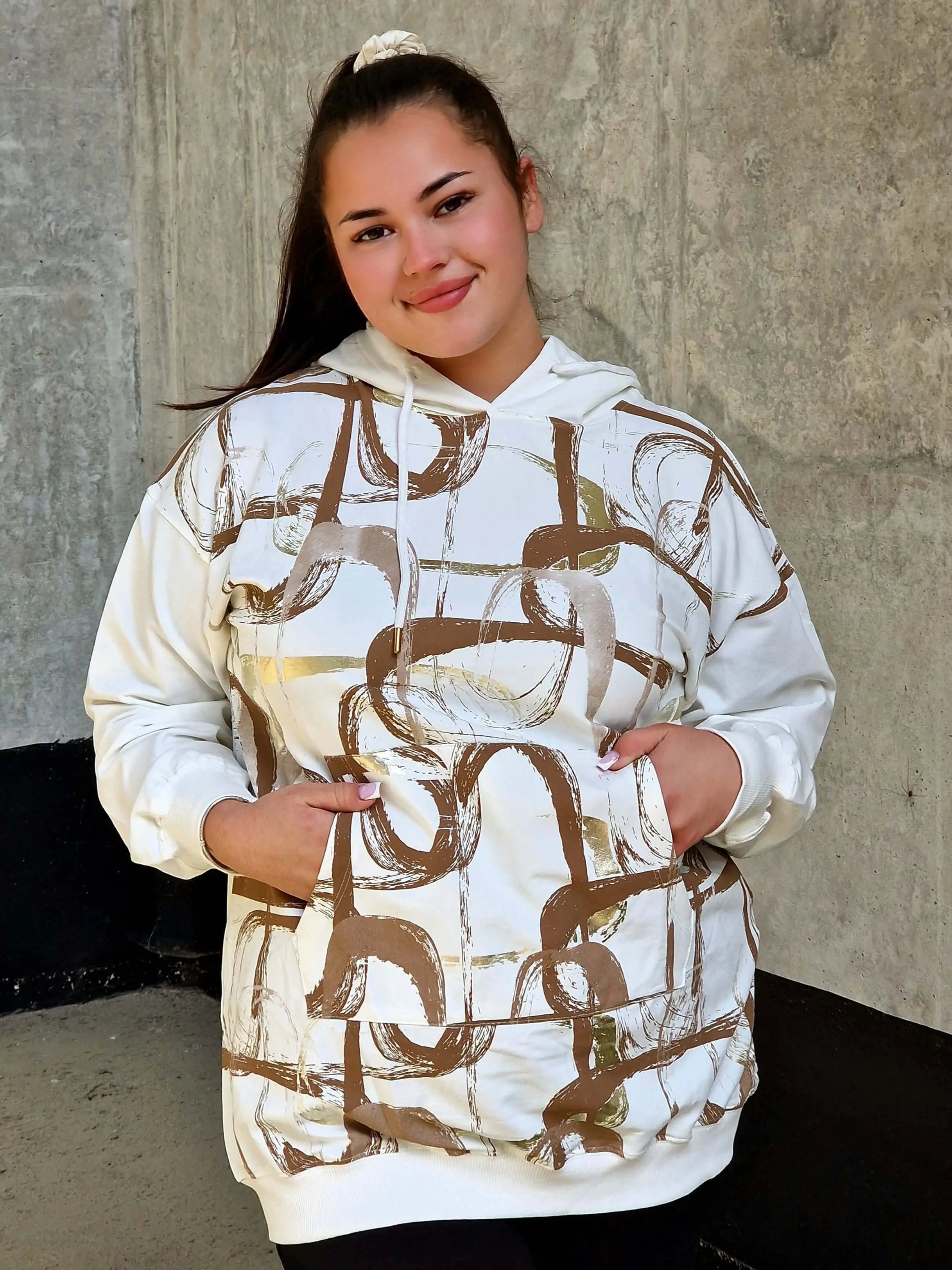 Bluza z abstrakcyjnym printem Stylowa XL