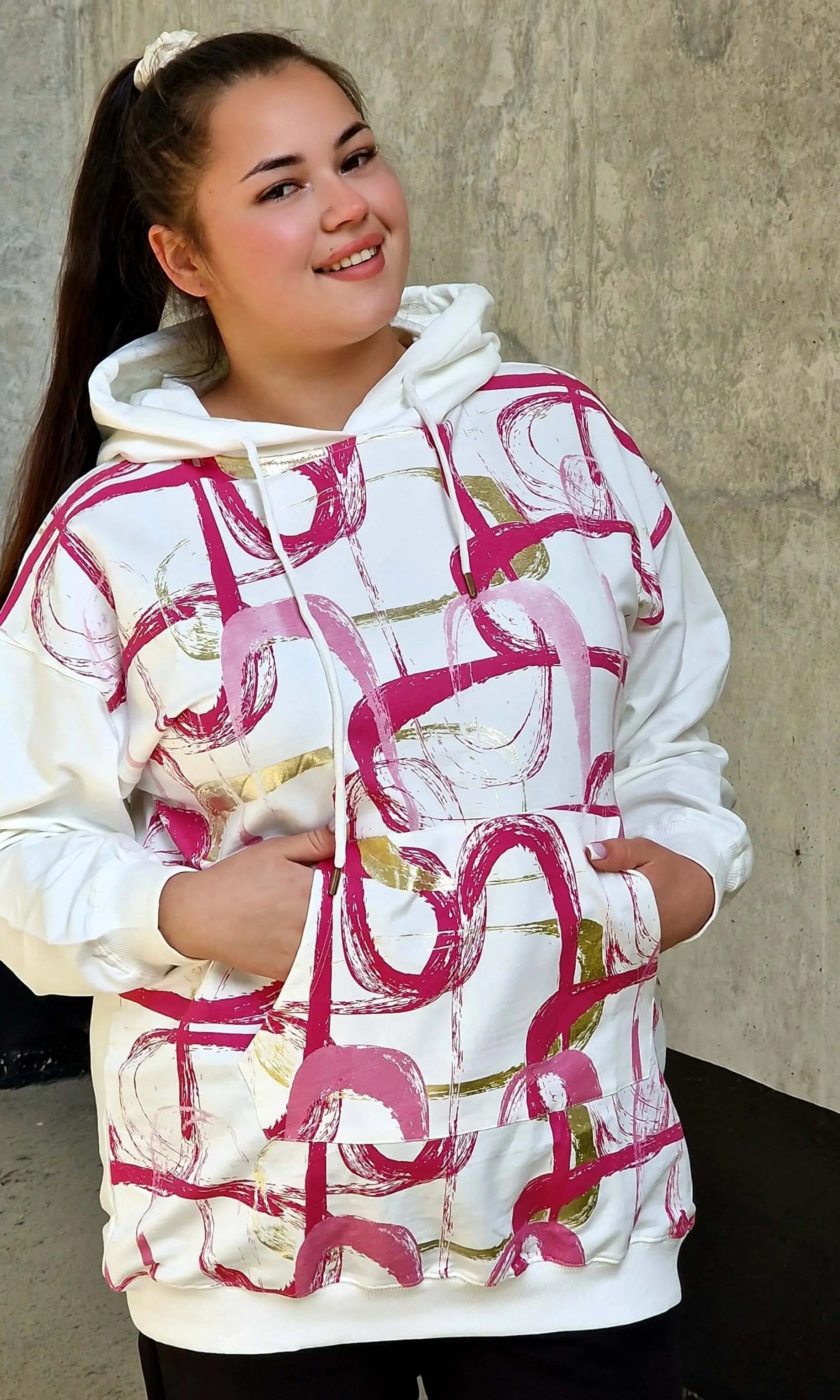 Bluza z abstrakcyjnym printem Stylowa XL