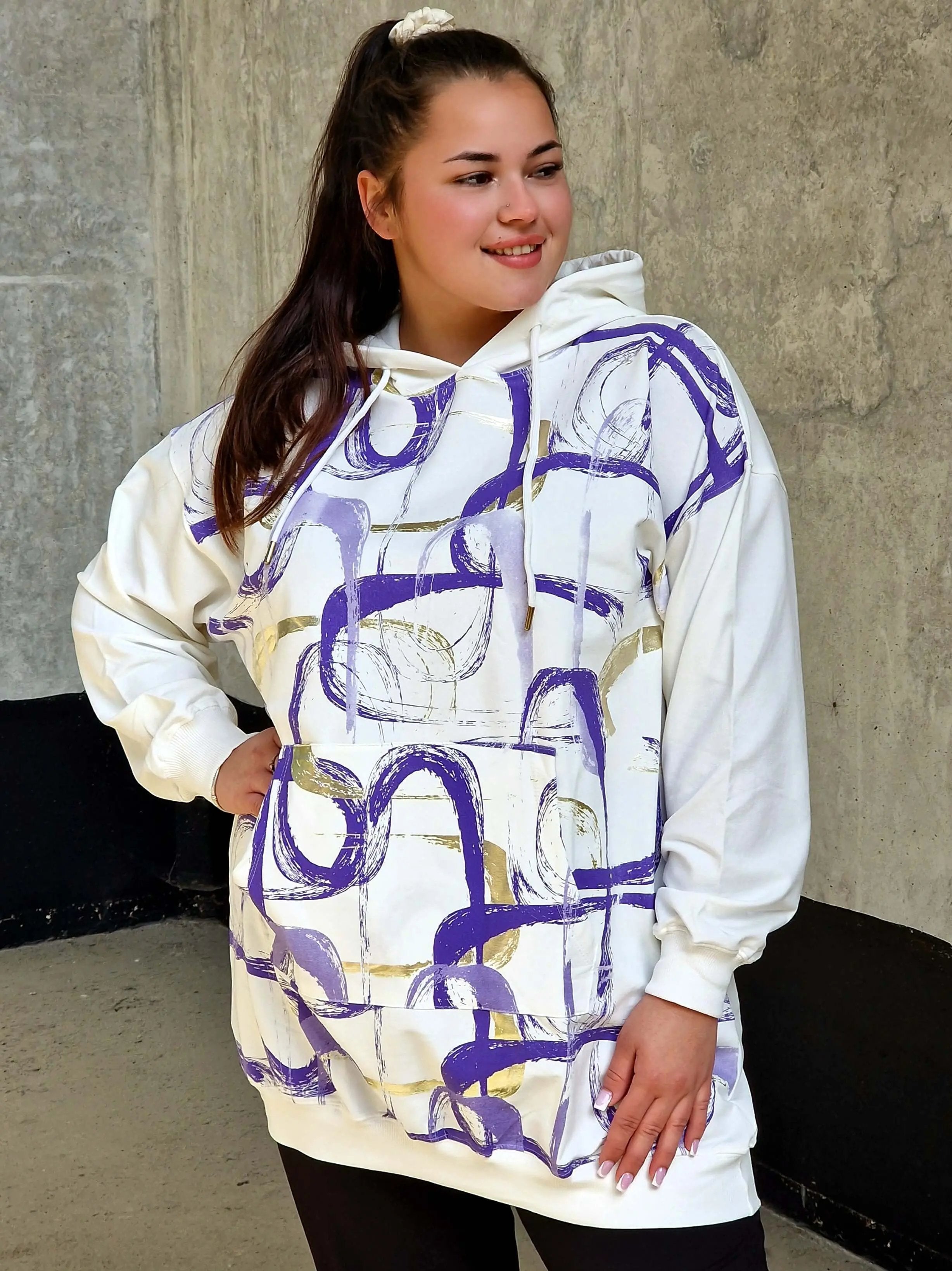 Bluza z abstrakcyjnym printem Stylowa XL