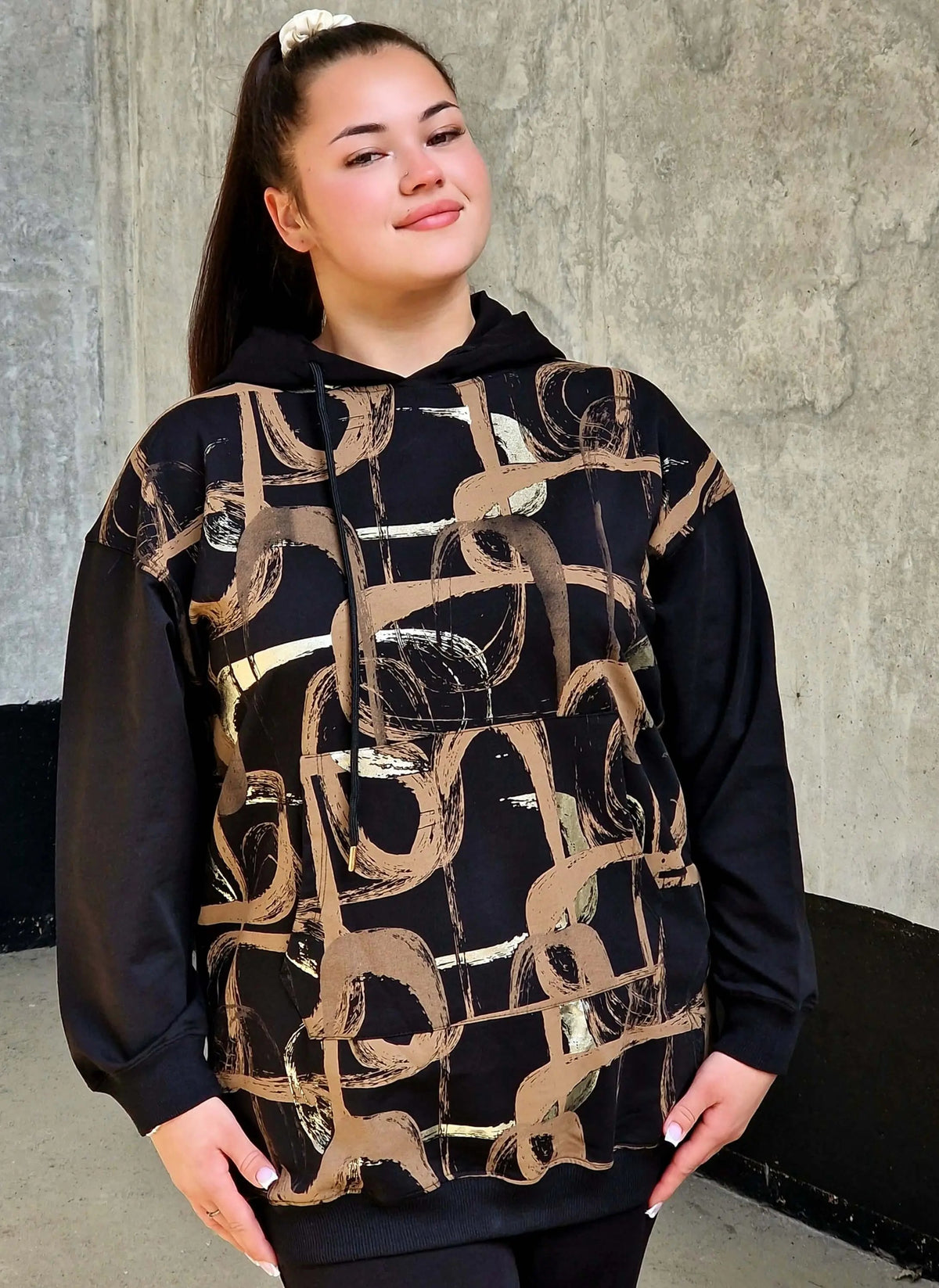 Bluza z abstrakcyjnym printem Stylowa XL