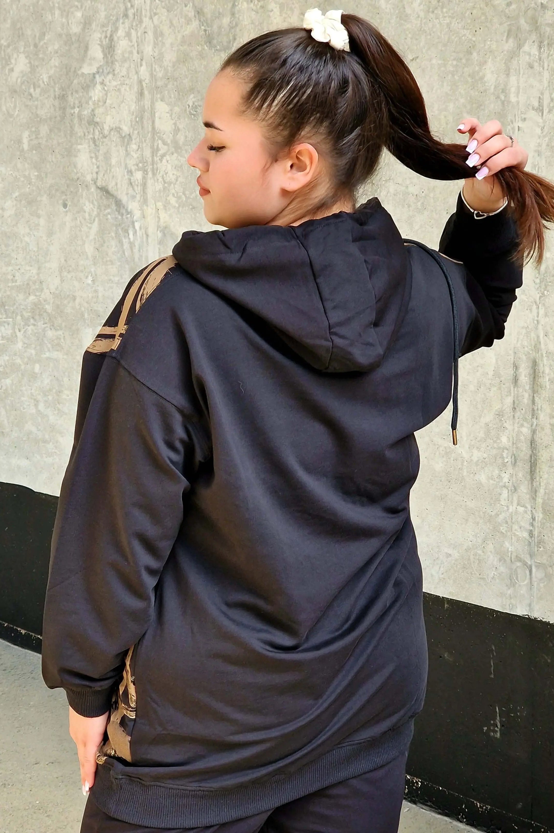 Bluza z abstrakcyjnym printem Stylowa XL