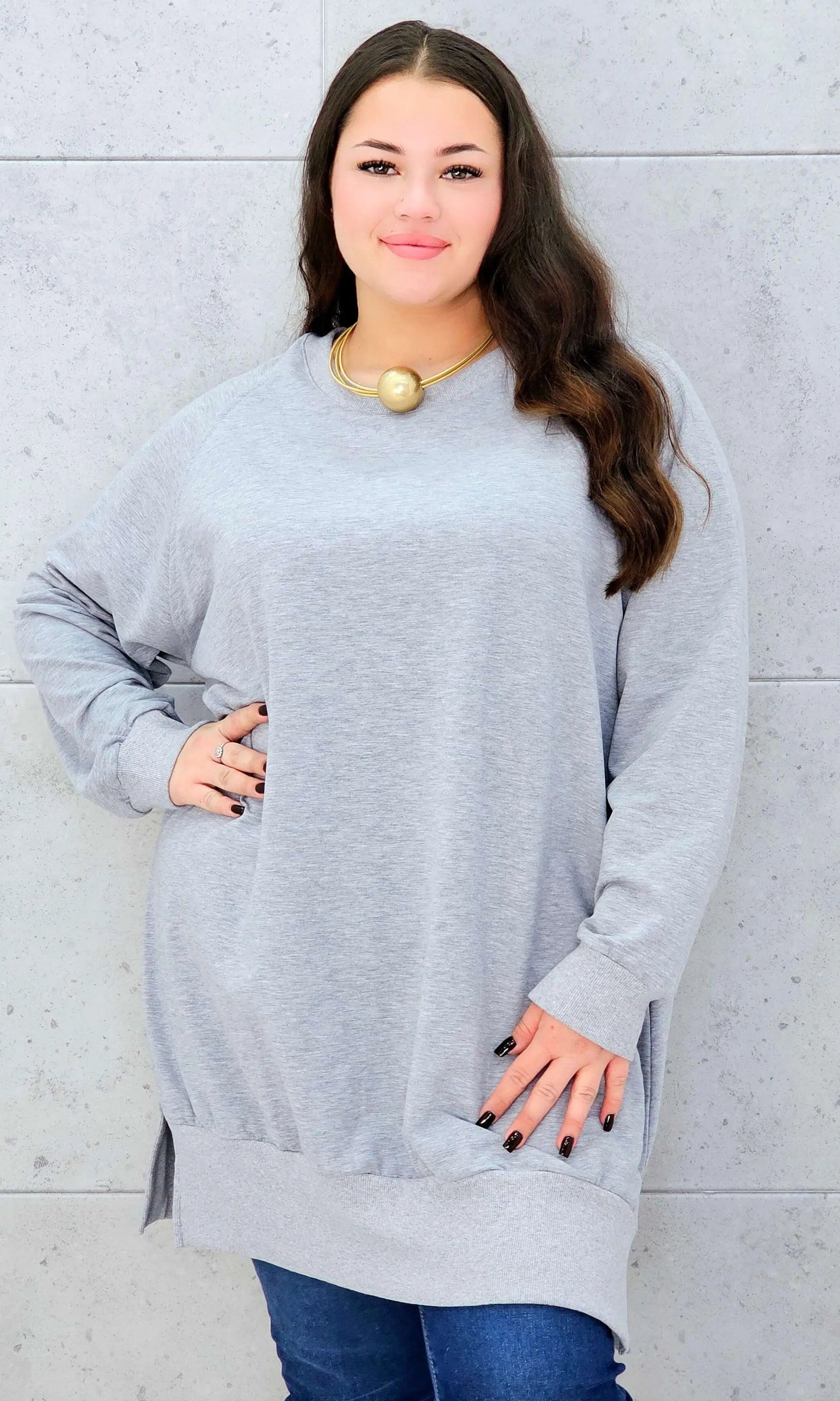 Bluza z dłuższym tyłem XXL – modna bluza plus size dla kobiet Stylowa XL