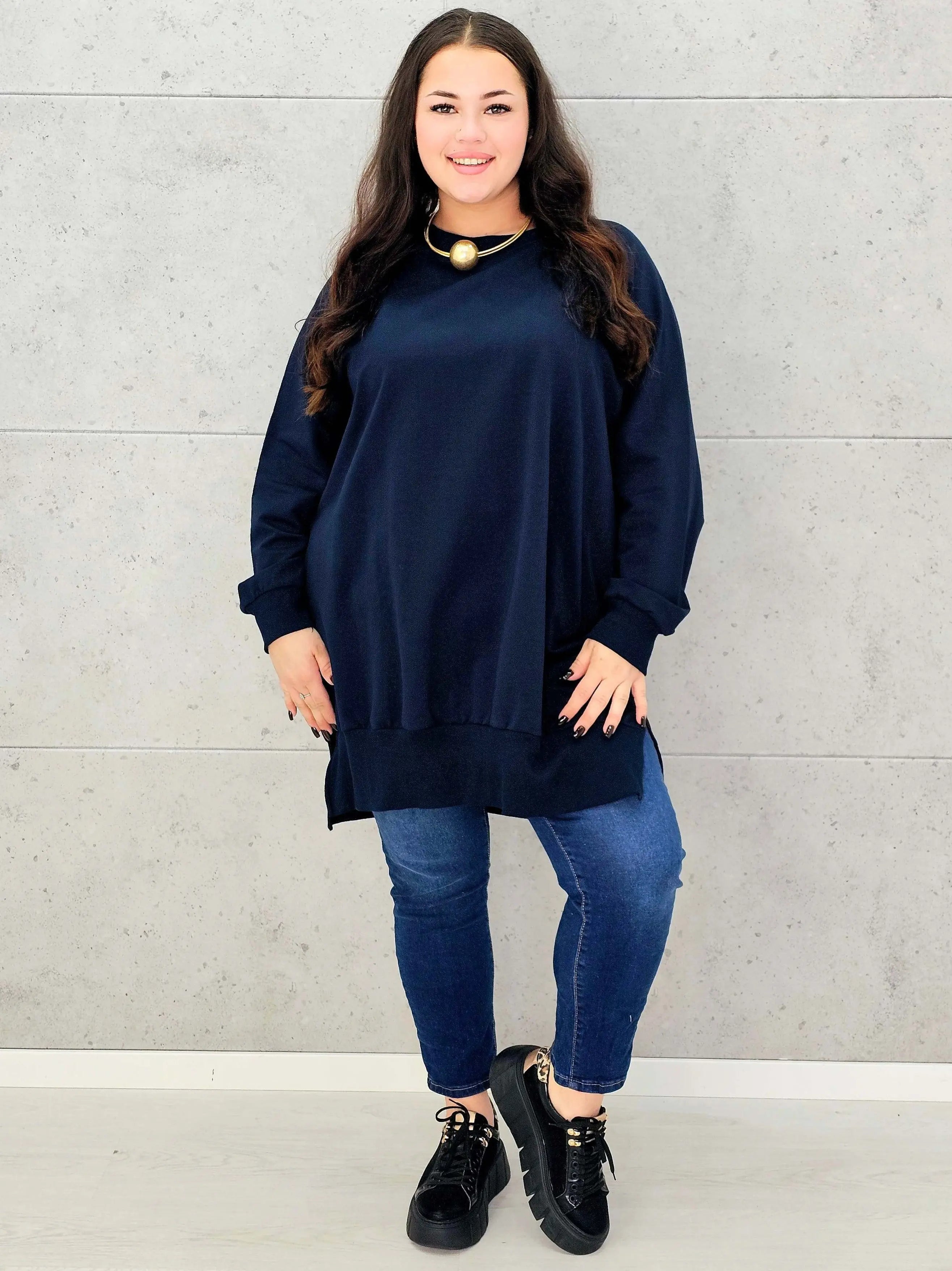 Bluza z dłuższym tyłem XXL – modna bluza plus size dla kobiet Stylowa XL