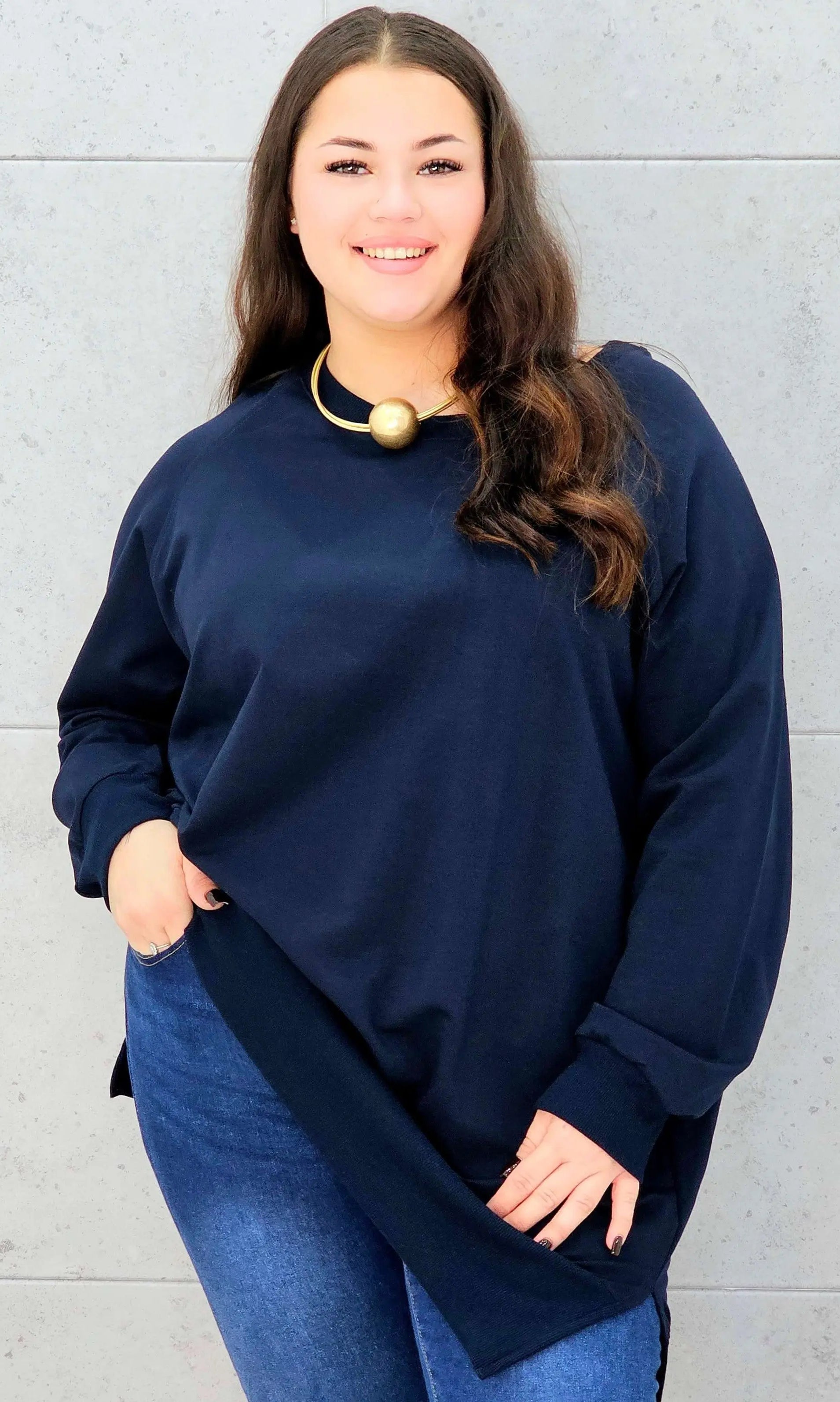 Bluza z dłuższym tyłem XXL – modna bluza plus size dla kobiet Stylowa XL