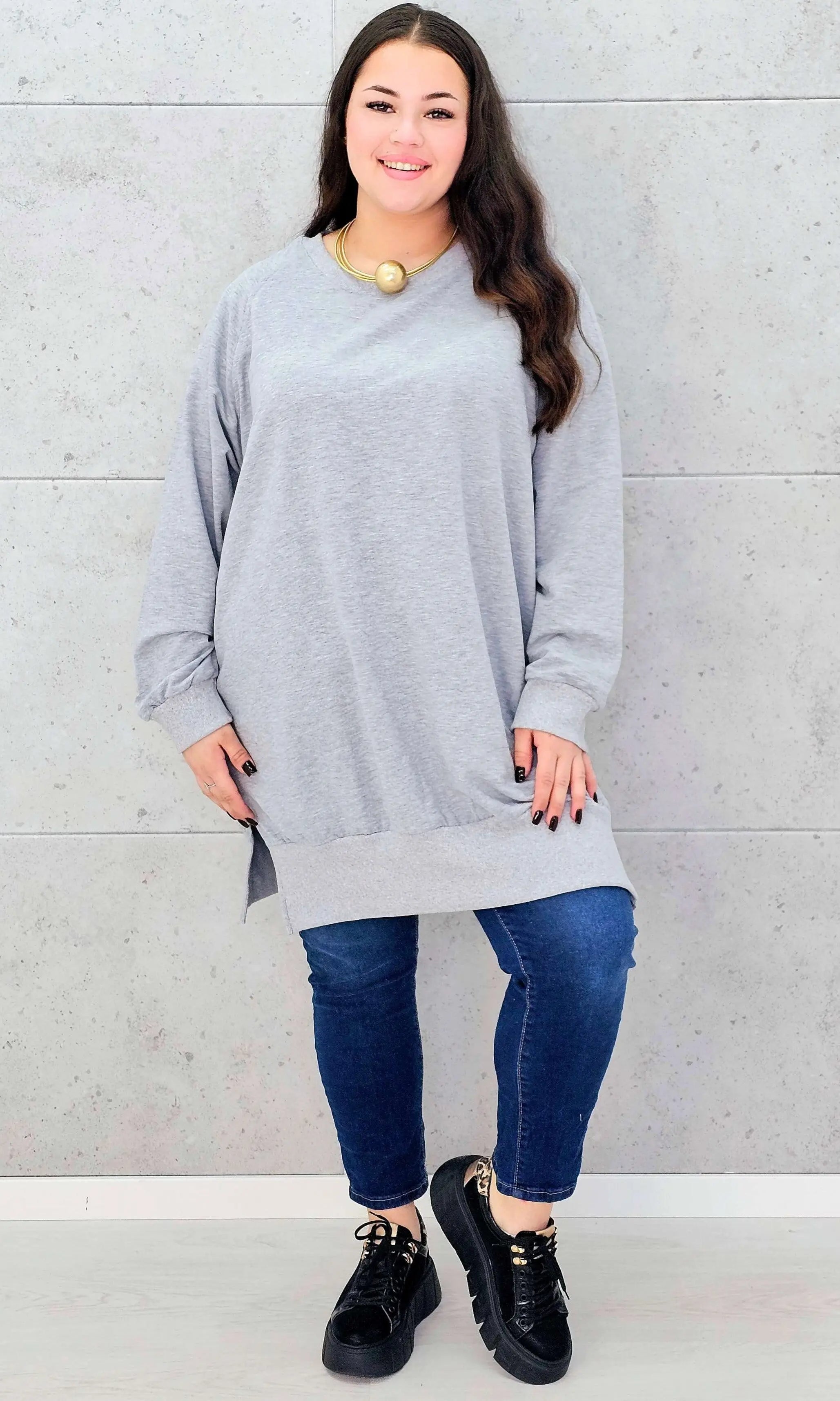 Bluza z dłuższym tyłem XXL – modna bluza plus size dla kobiet Stylowa XL