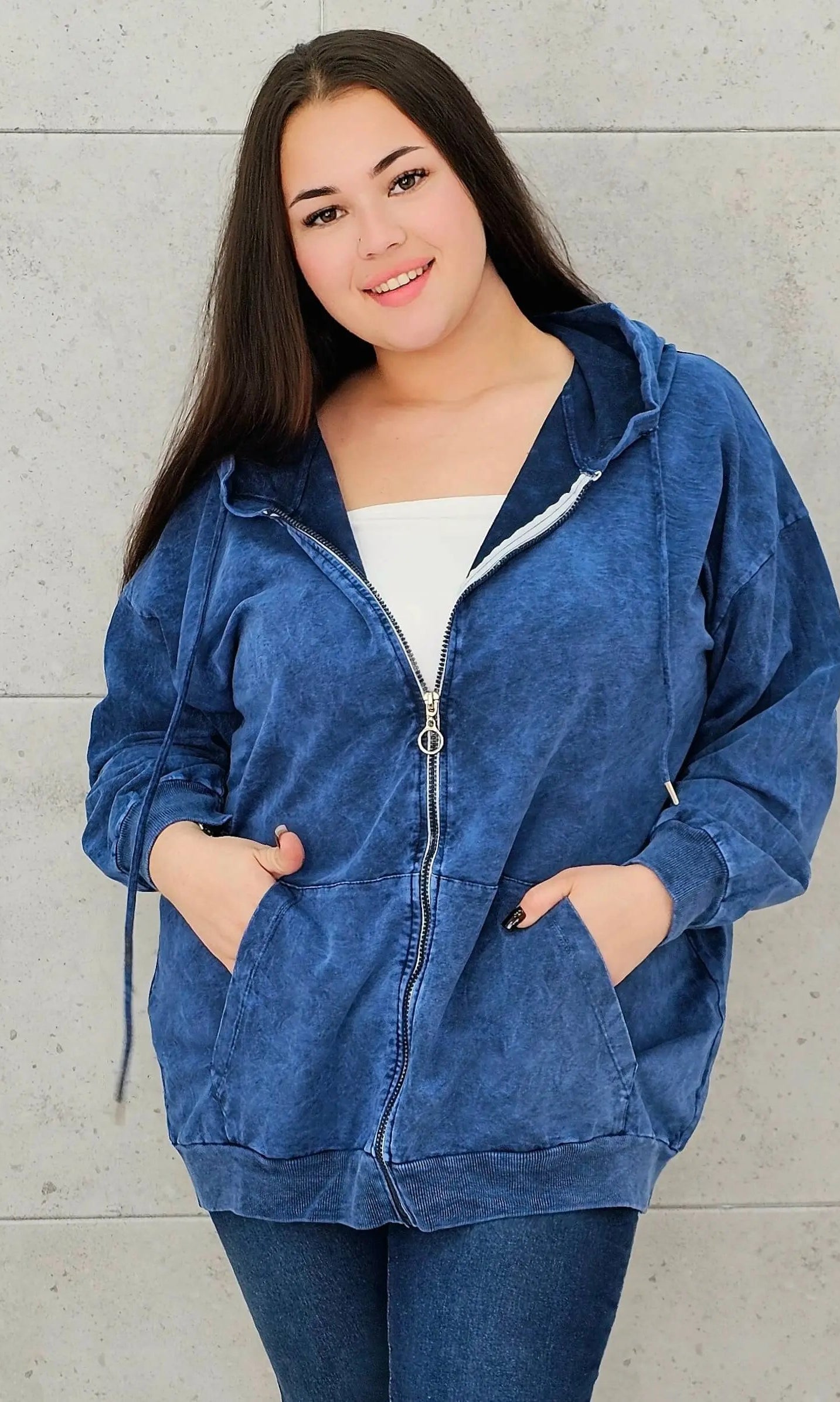 Bluza z efektem sprania z kapturem – moda dla kobiet plus size Stylowa XL