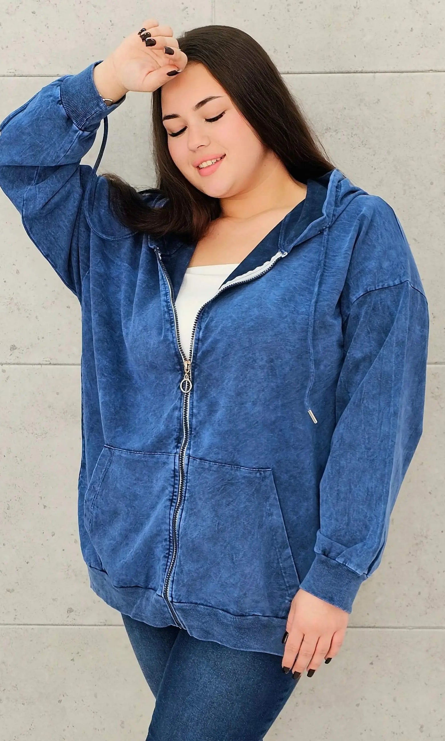 Bluza z efektem sprania z kapturem – moda dla kobiet plus size Stylowa XL