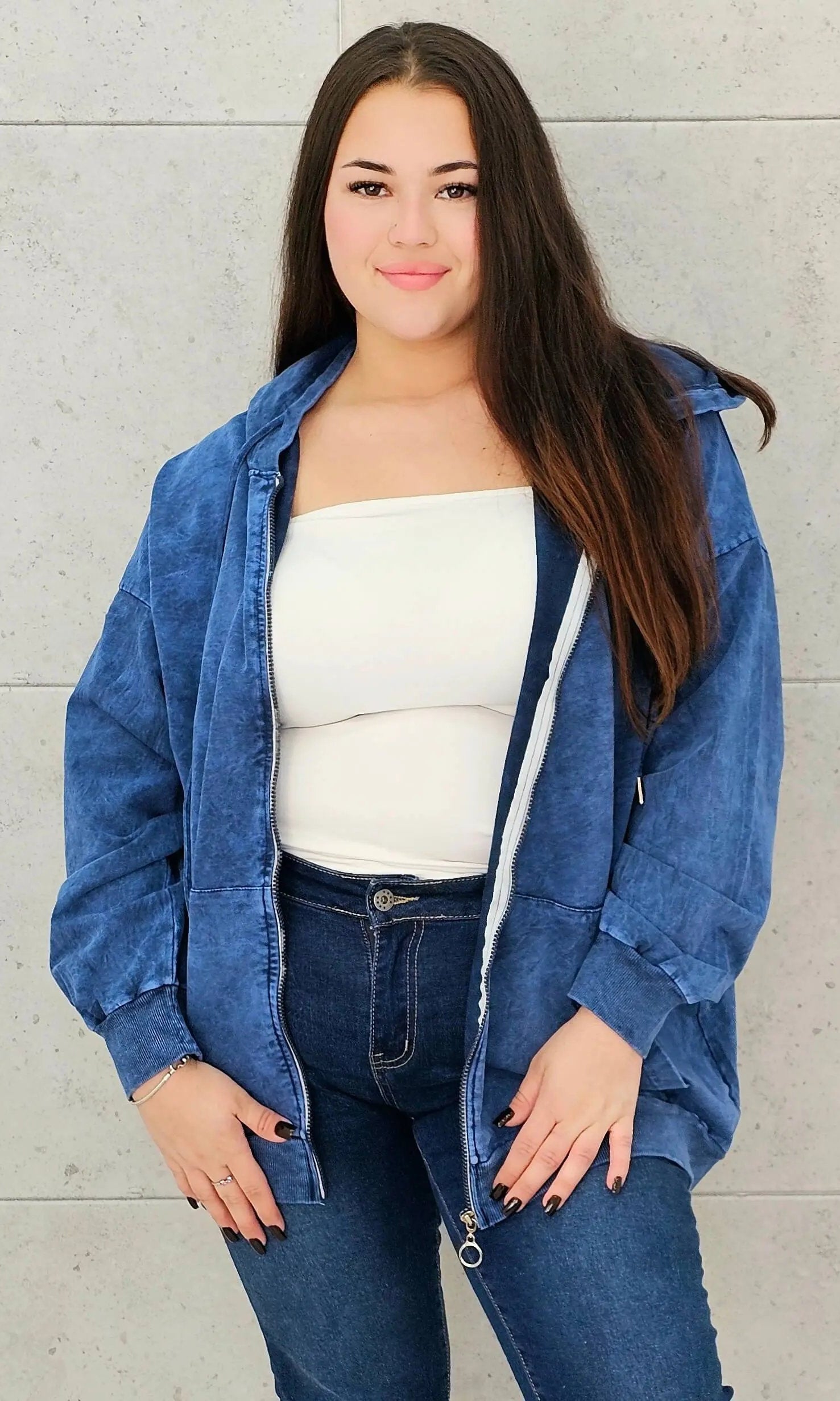 Bluza z efektem sprania z kapturem – moda dla kobiet plus size Stylowa XL