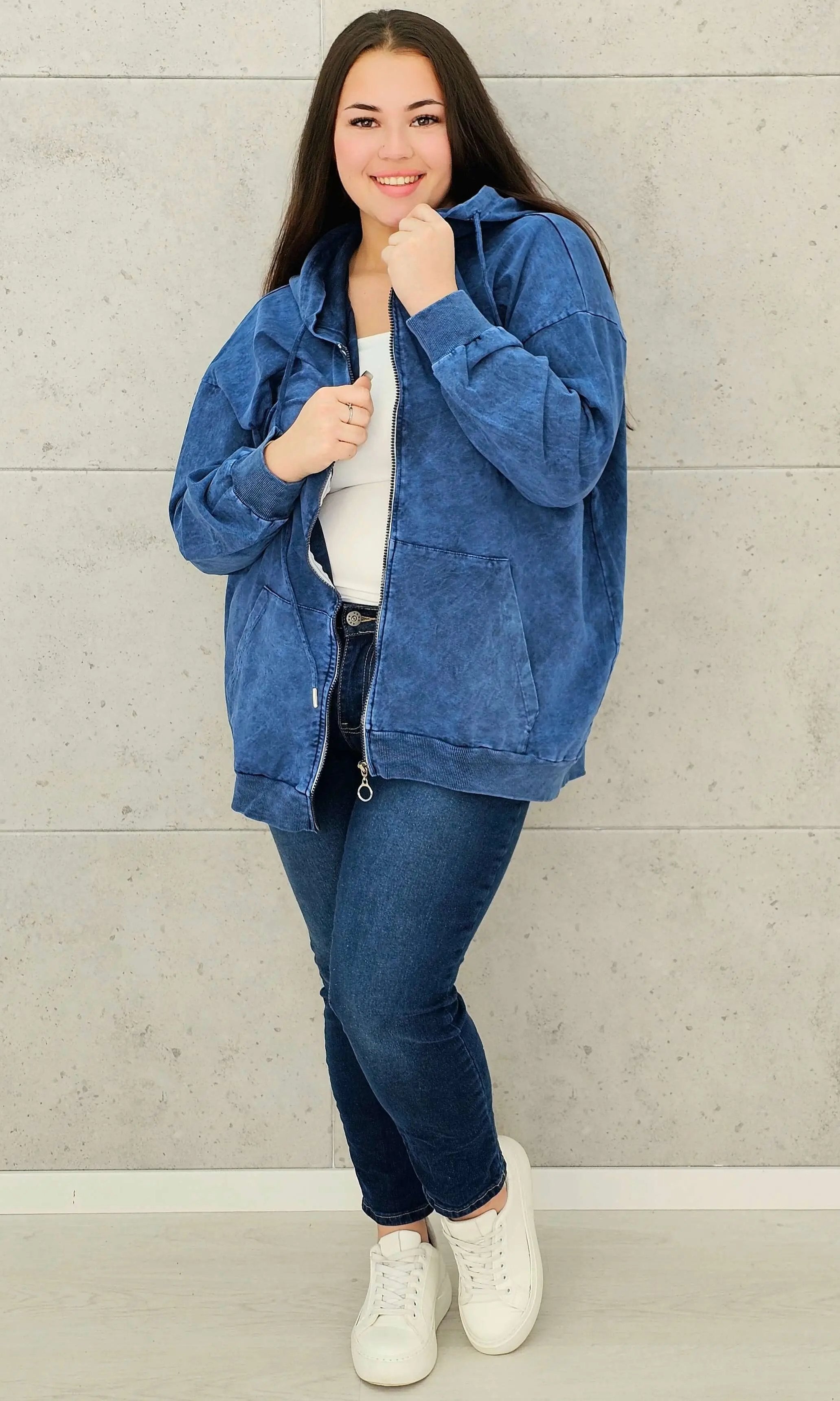 Bluza z efektem sprania z kapturem – moda dla kobiet plus size Stylowa XL