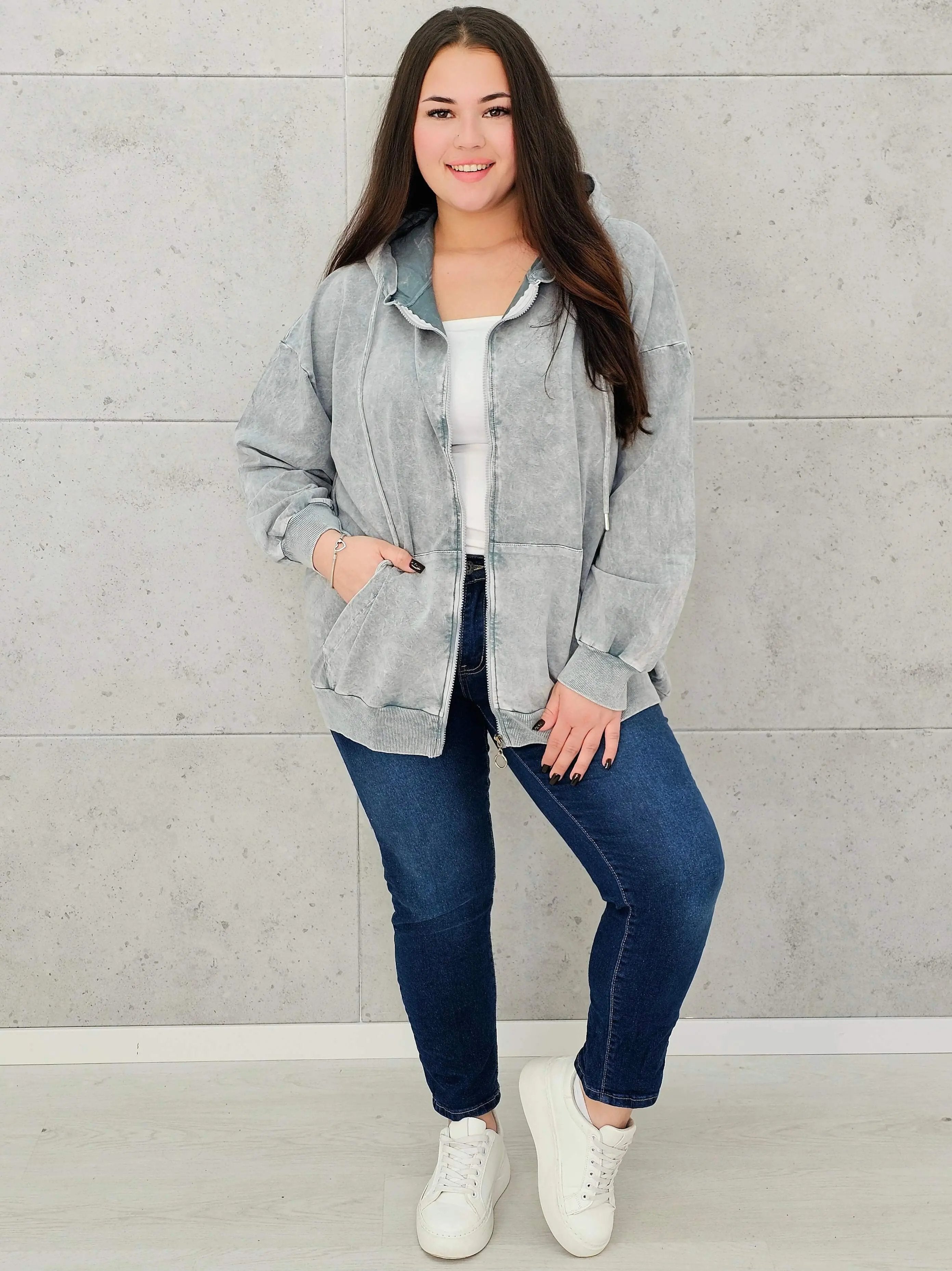 Bluza z efektem sprania z kapturem – moda dla kobiet plus size Stylowa XL