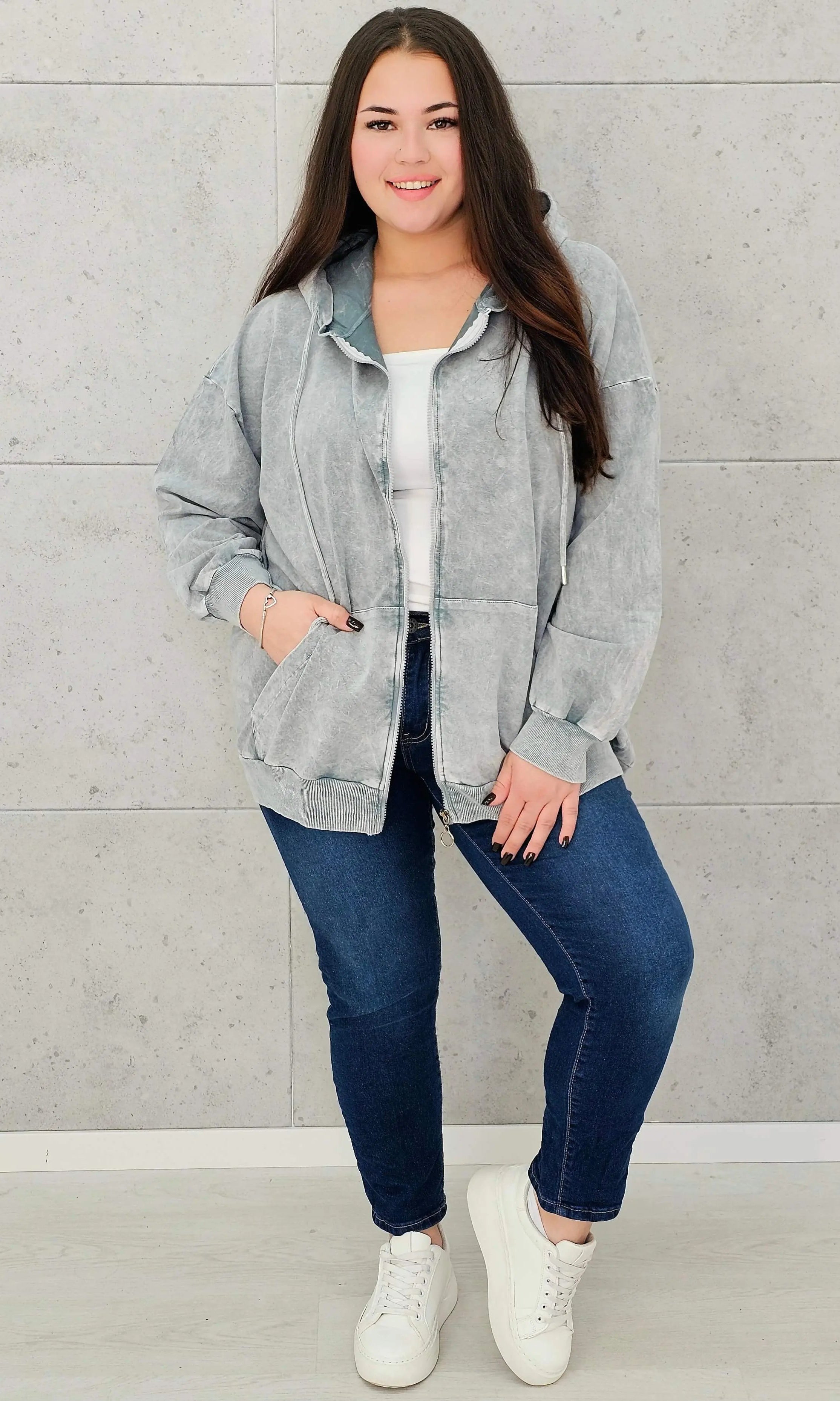 Bluza z efektem sprania z kapturem – moda dla kobiet plus size Stylowa XL