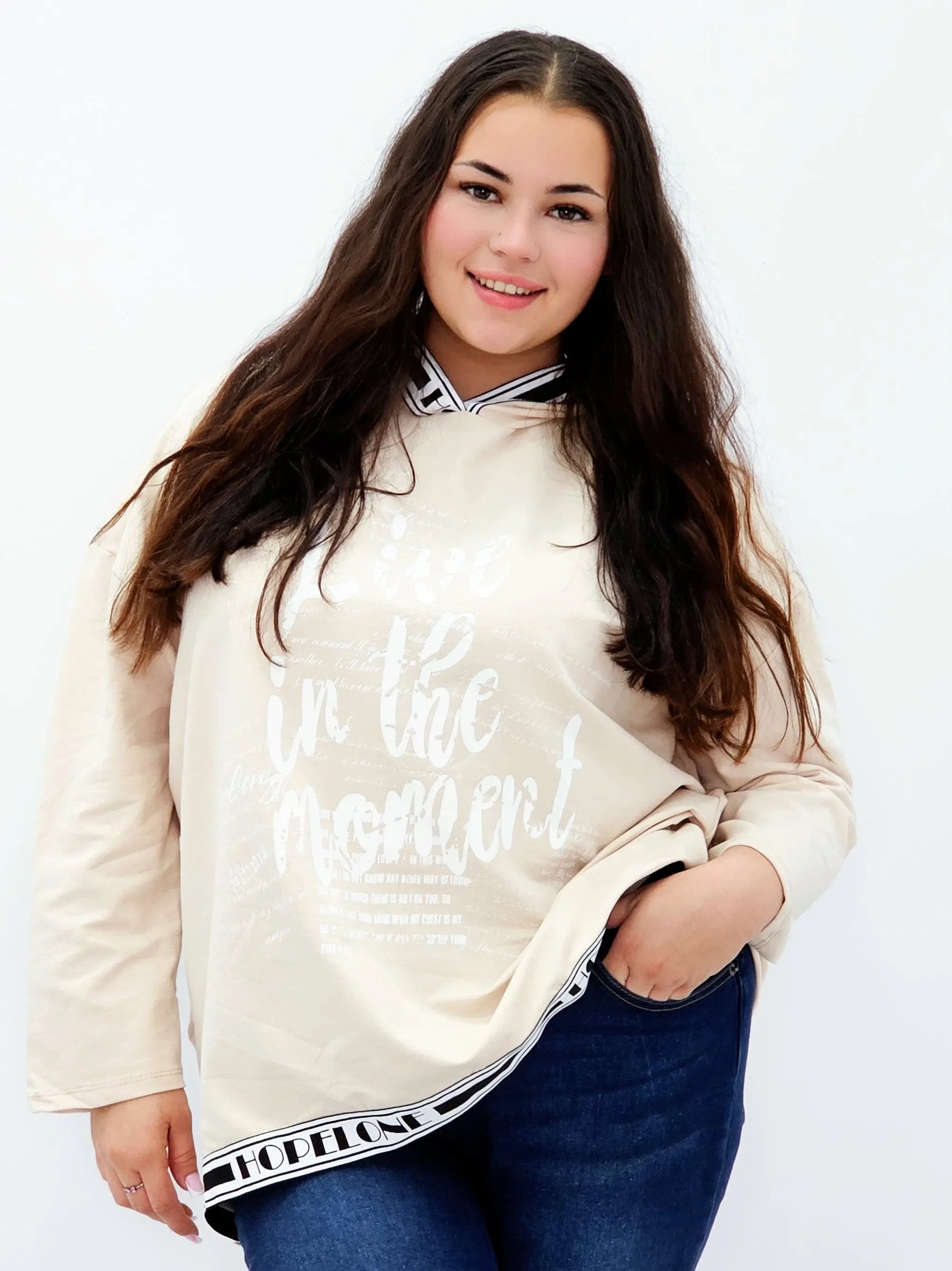 Bluza z kapturem i wstawkami napisów Stylowa XL