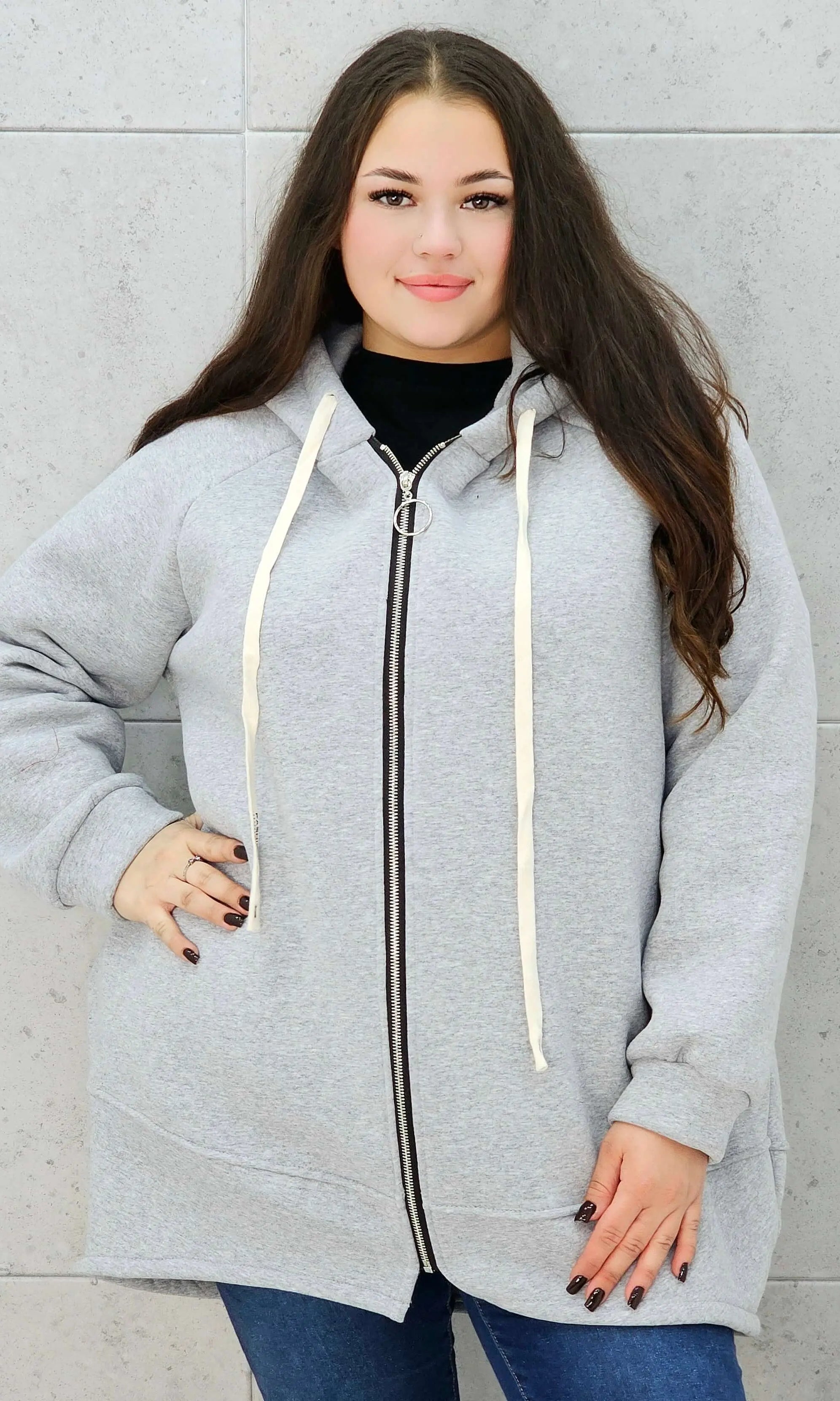 bluza z kapturem szara plus size – przód