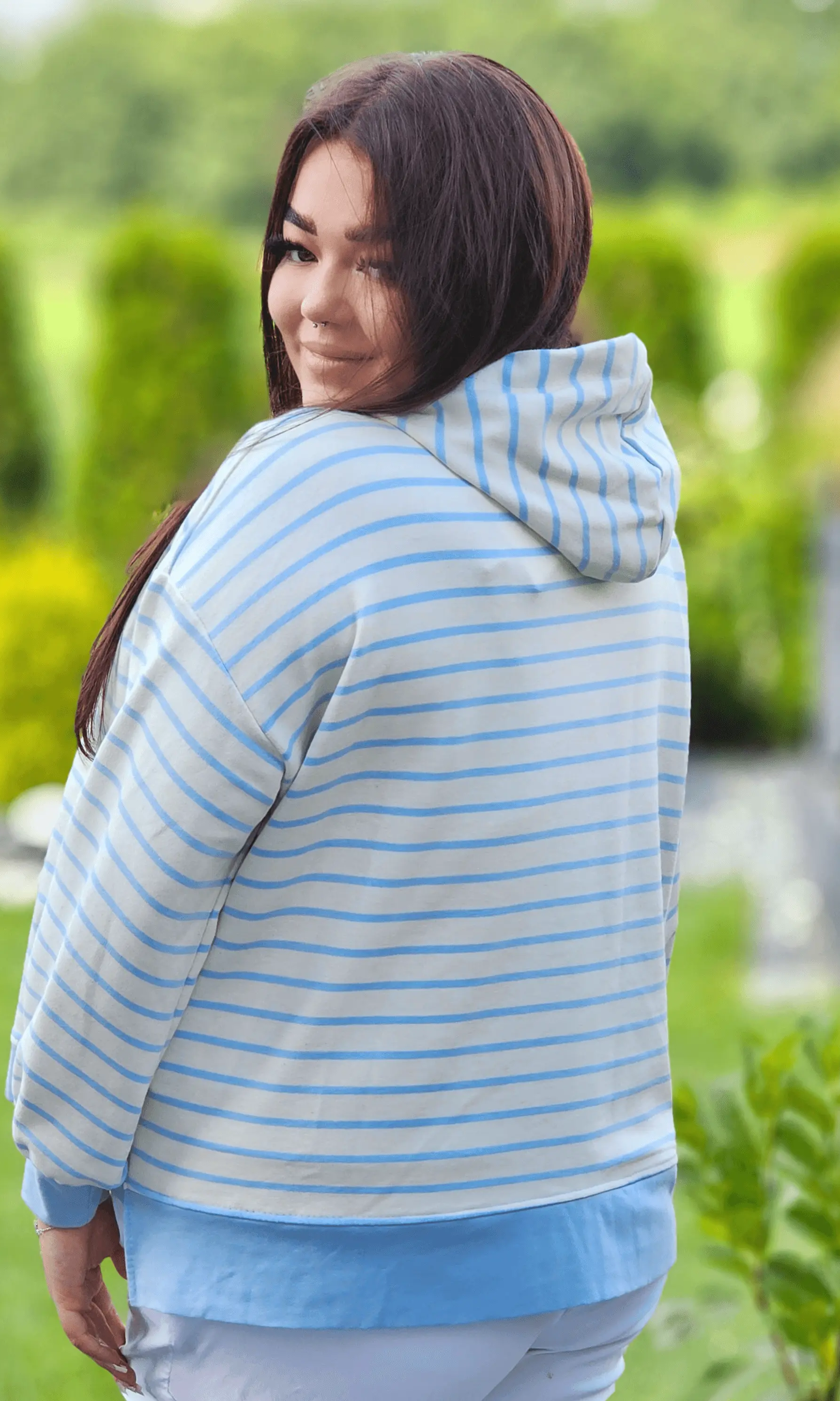 Bluza z kapturem w paski Stylowa XL