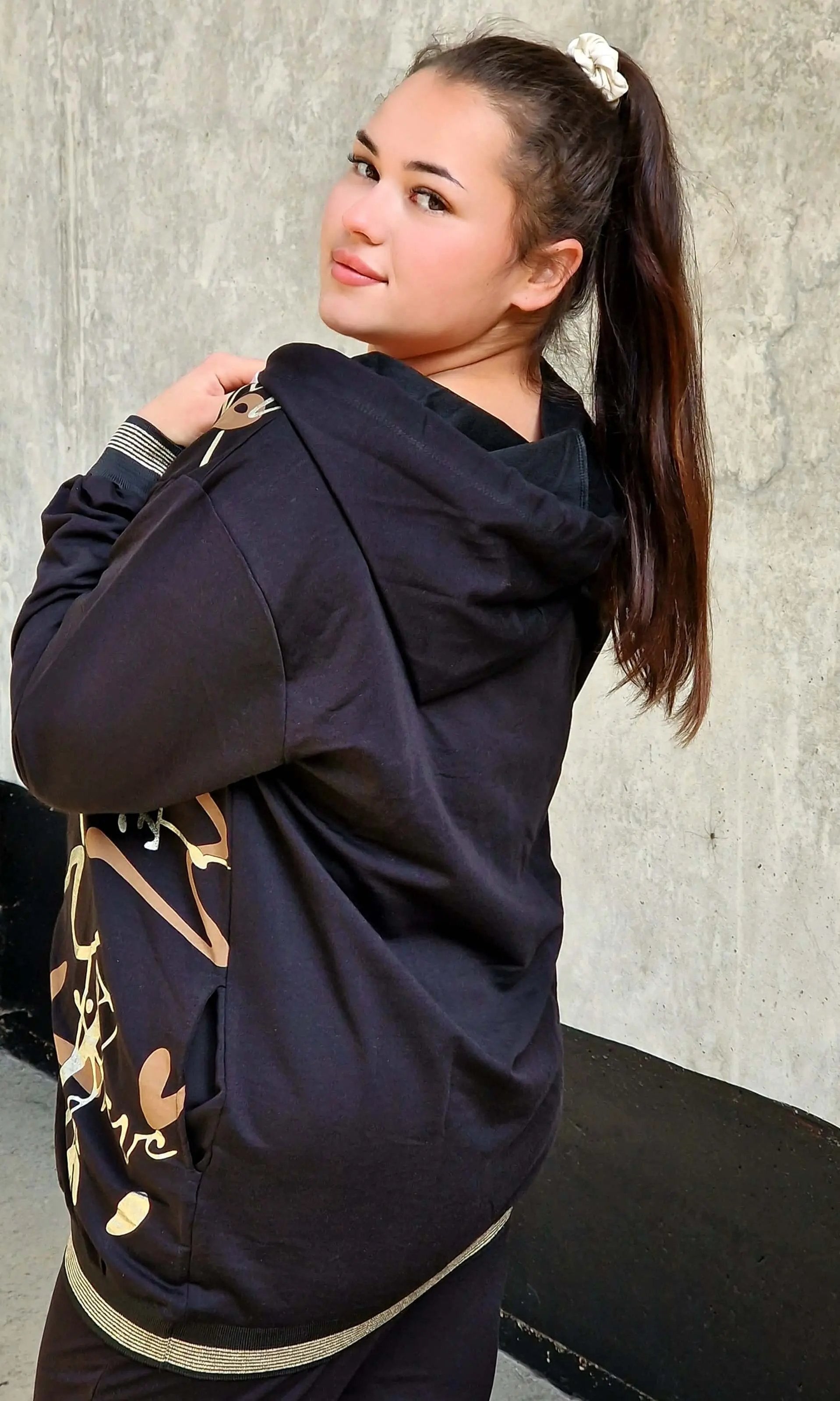 Bluza z kapturem z nadrukiem Stylowa XL