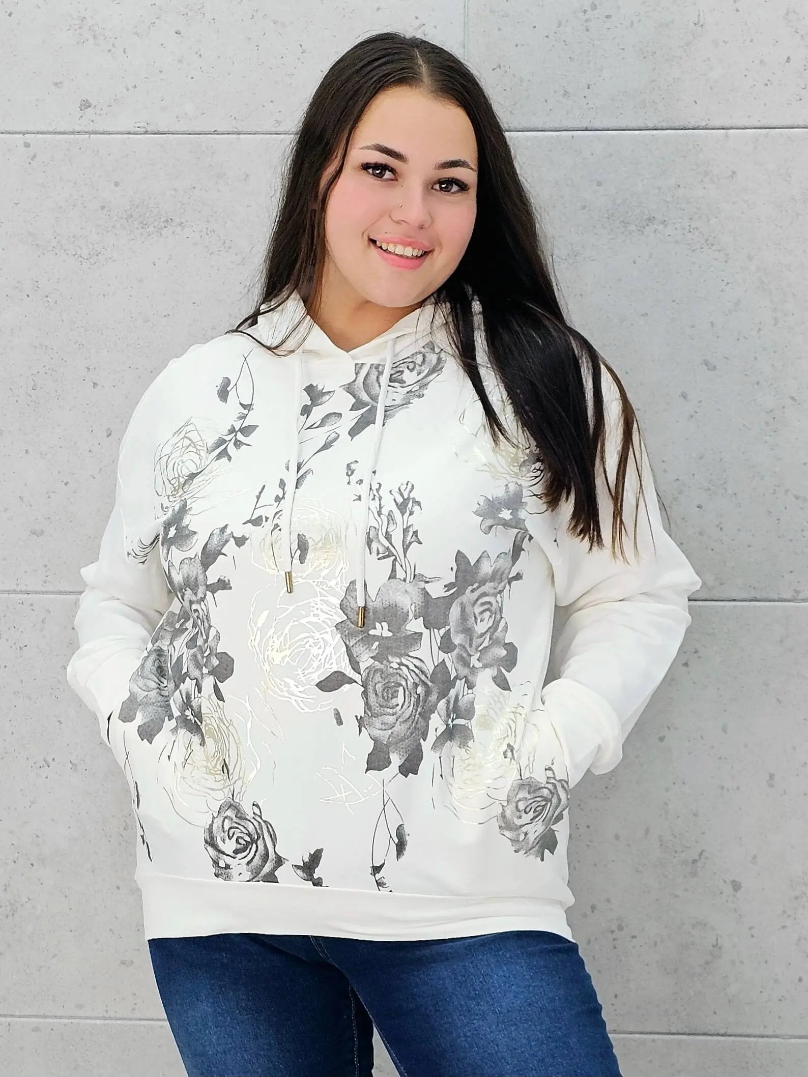 Bluza z kwiatowym nadrukiem Stylowa XL