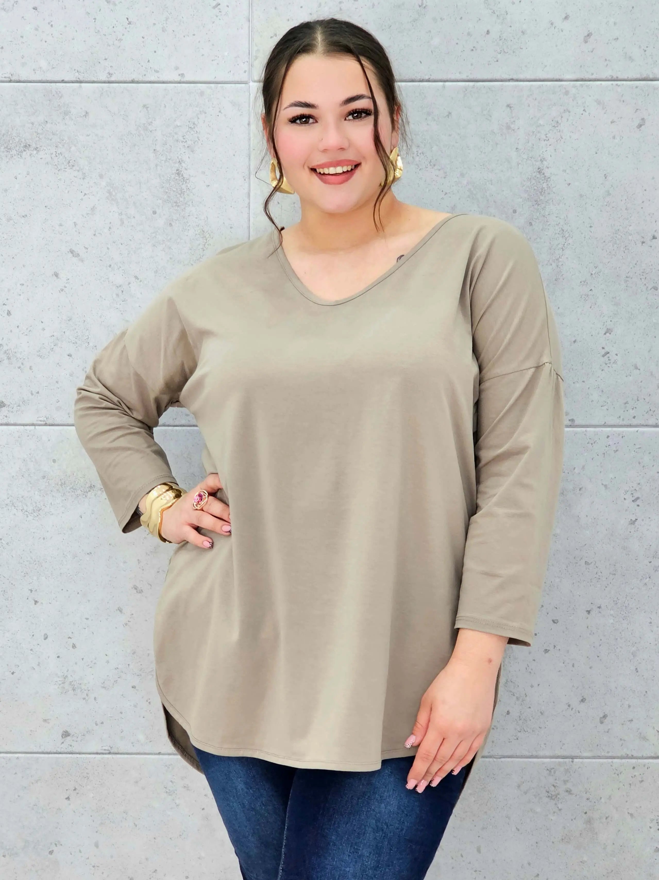 Bluzka Basic Plus Size StylowaXL – Komfort i Styl na Co Dzień dla Kobiet XXL Stylowa XL