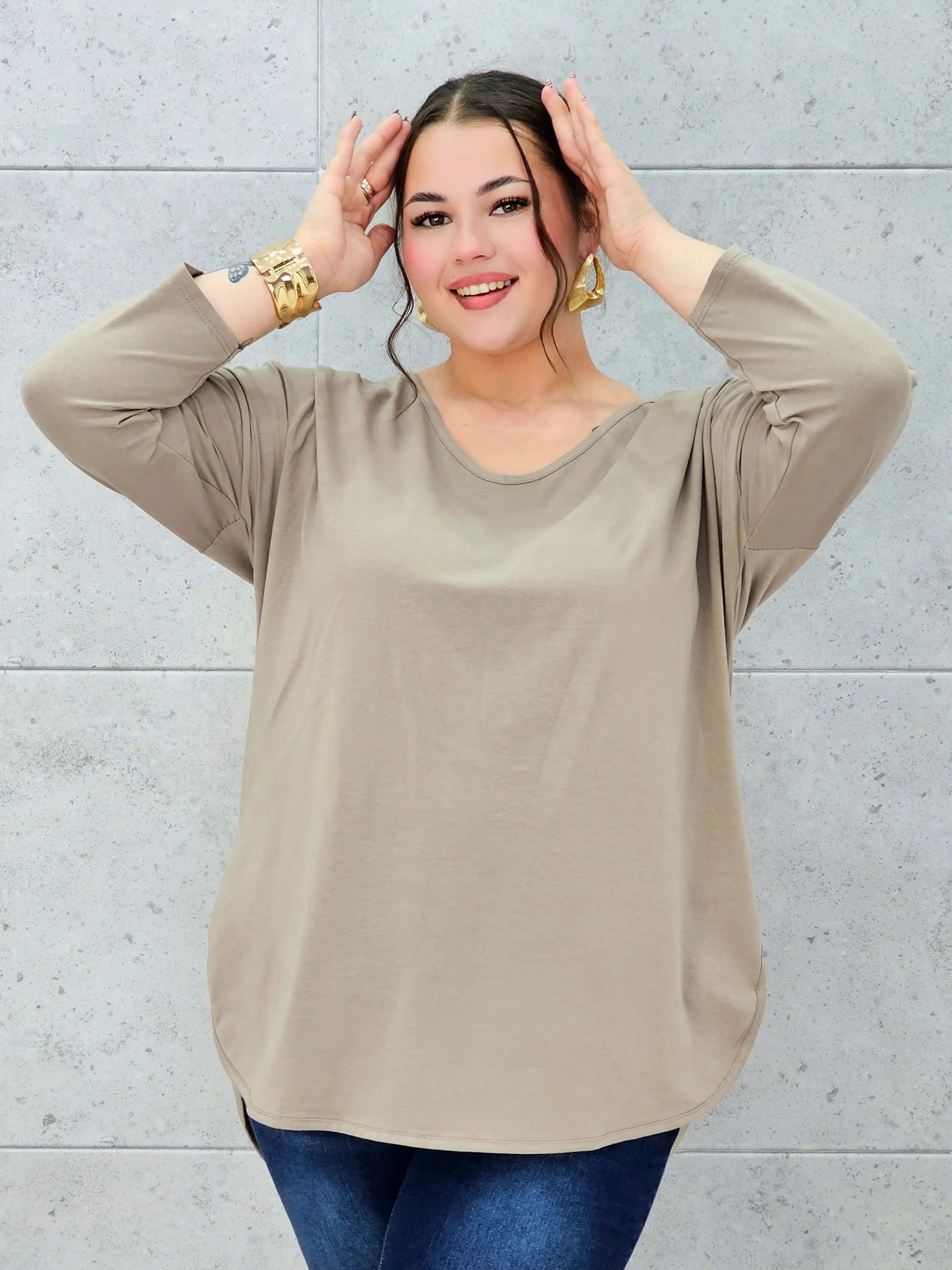 Bluzka Basic Plus Size StylowaXL – Komfort i Styl na Co Dzień dla Kobiet XXL Stylowa XL