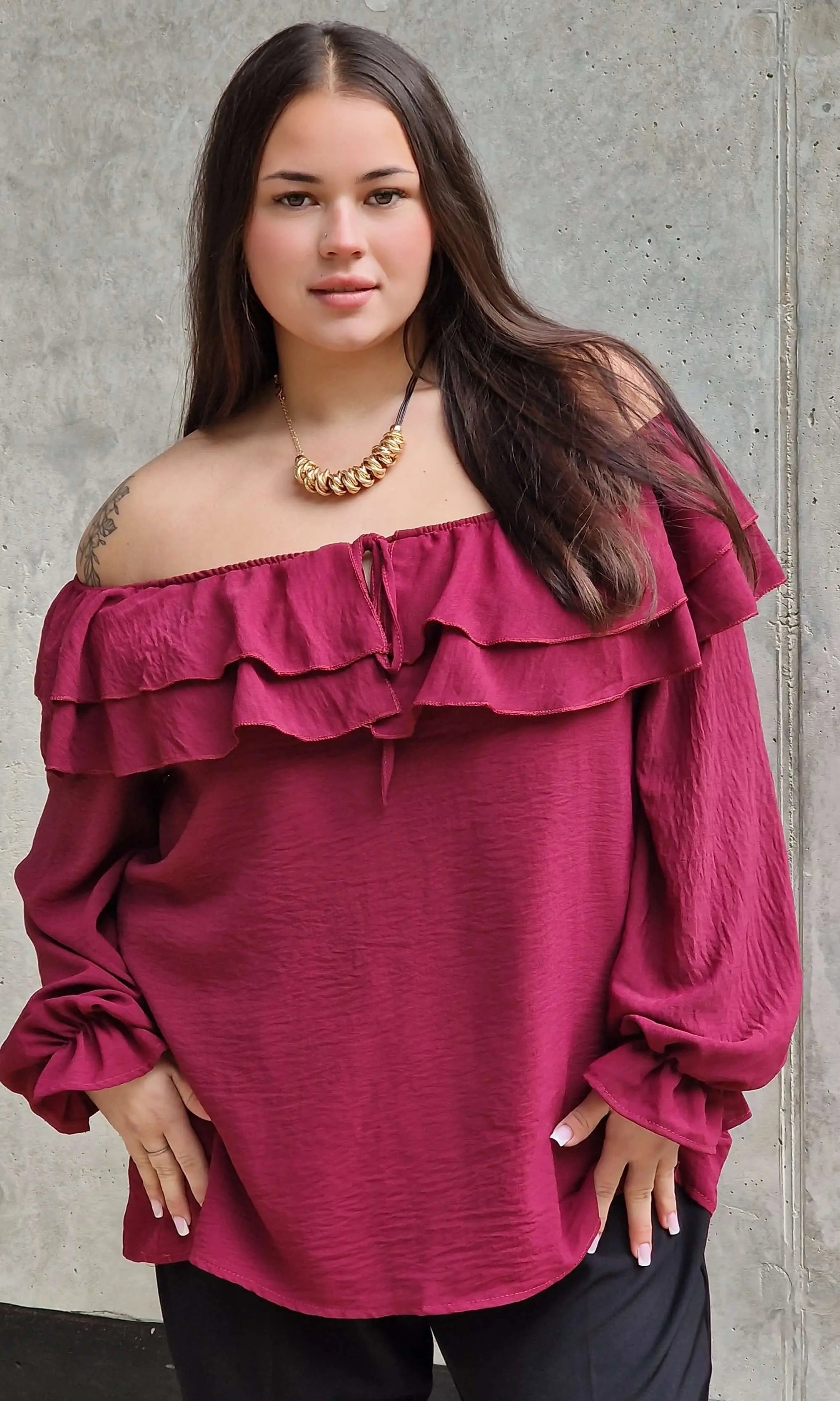 Bluzka Hiszpanka z Falbanami - Kobiecość i Elegancja Stylowa XL