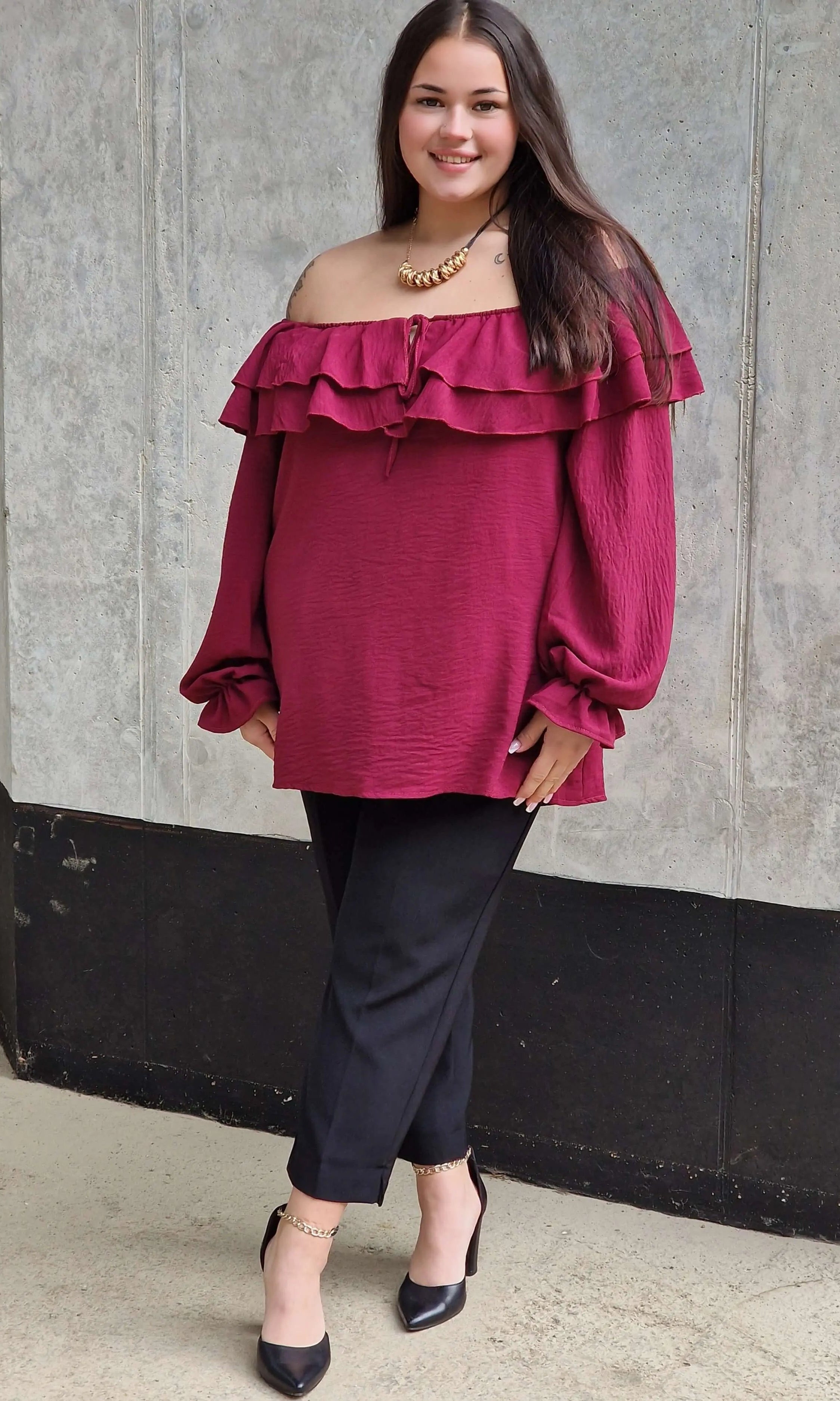 Bluzka Hiszpanka z Falbanami - Kobiecość i Elegancja Stylowa XL