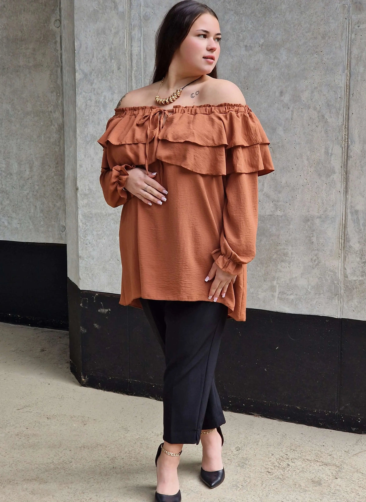 Bluzka Hiszpanka z Falbanami - Kobiecość i Elegancja Stylowa XL