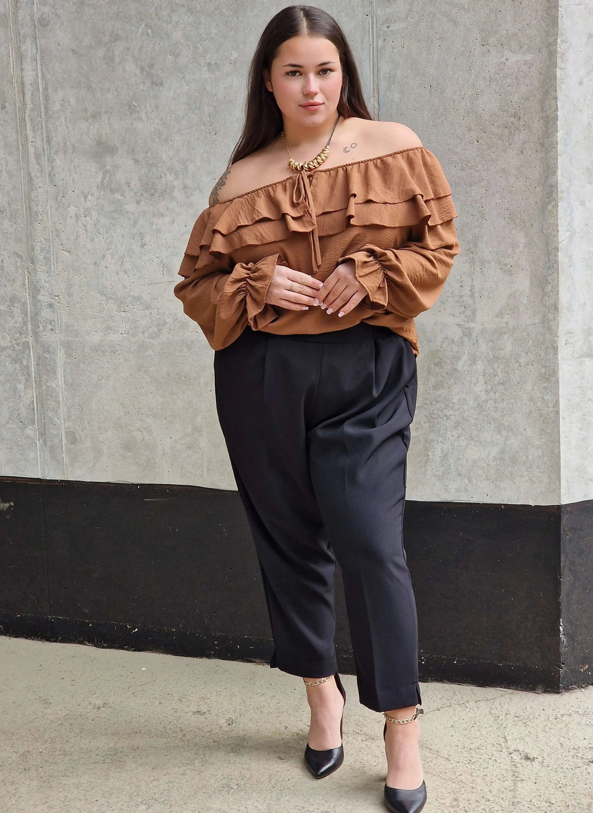 Bluzka Hiszpanka z Falbanami - Kobiecość i Elegancja Stylowa XL