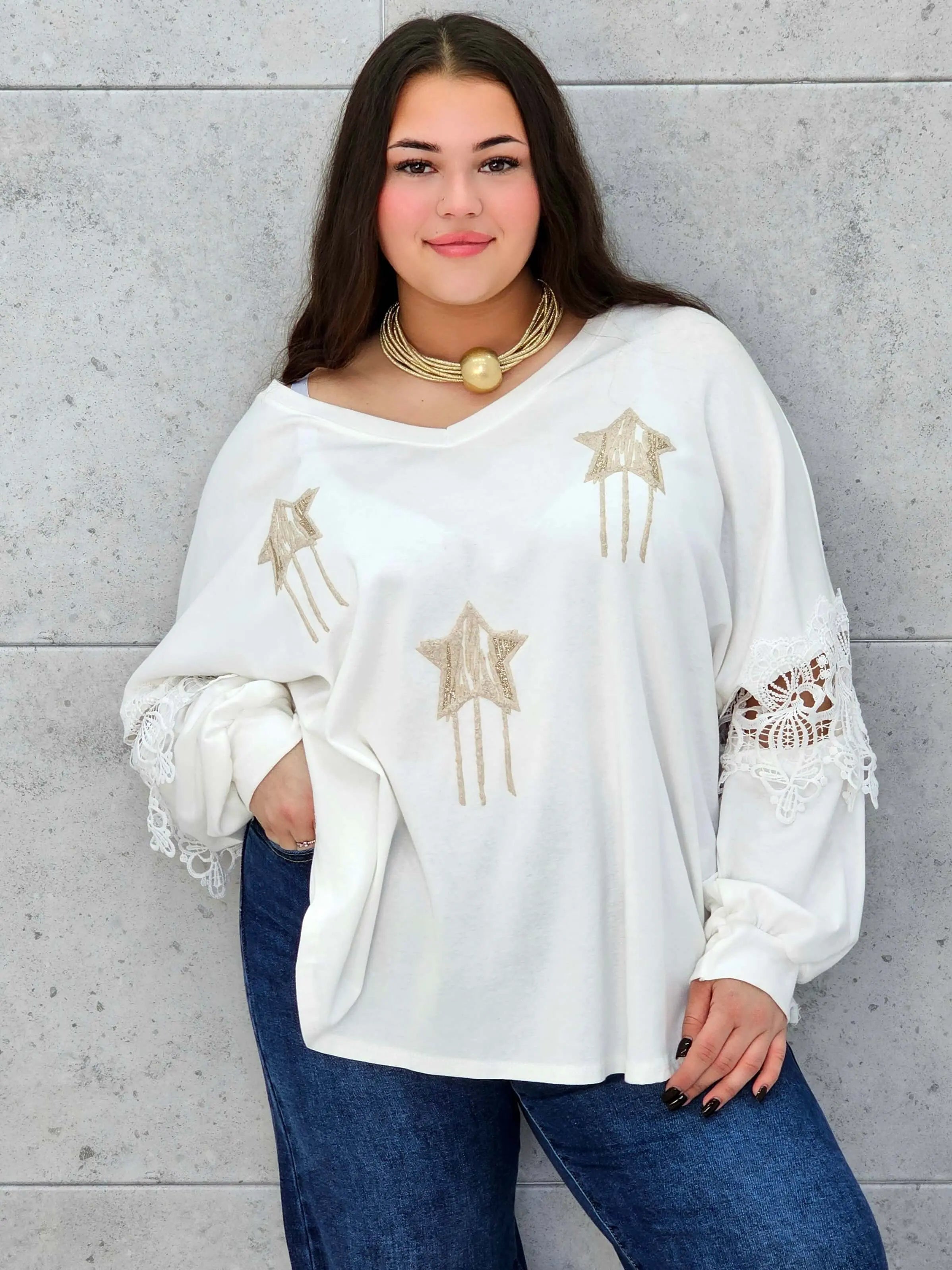 Bluzka LIVANS plus size StylowaXL – kobiecy styl i subtelny blask - Stylowa XL