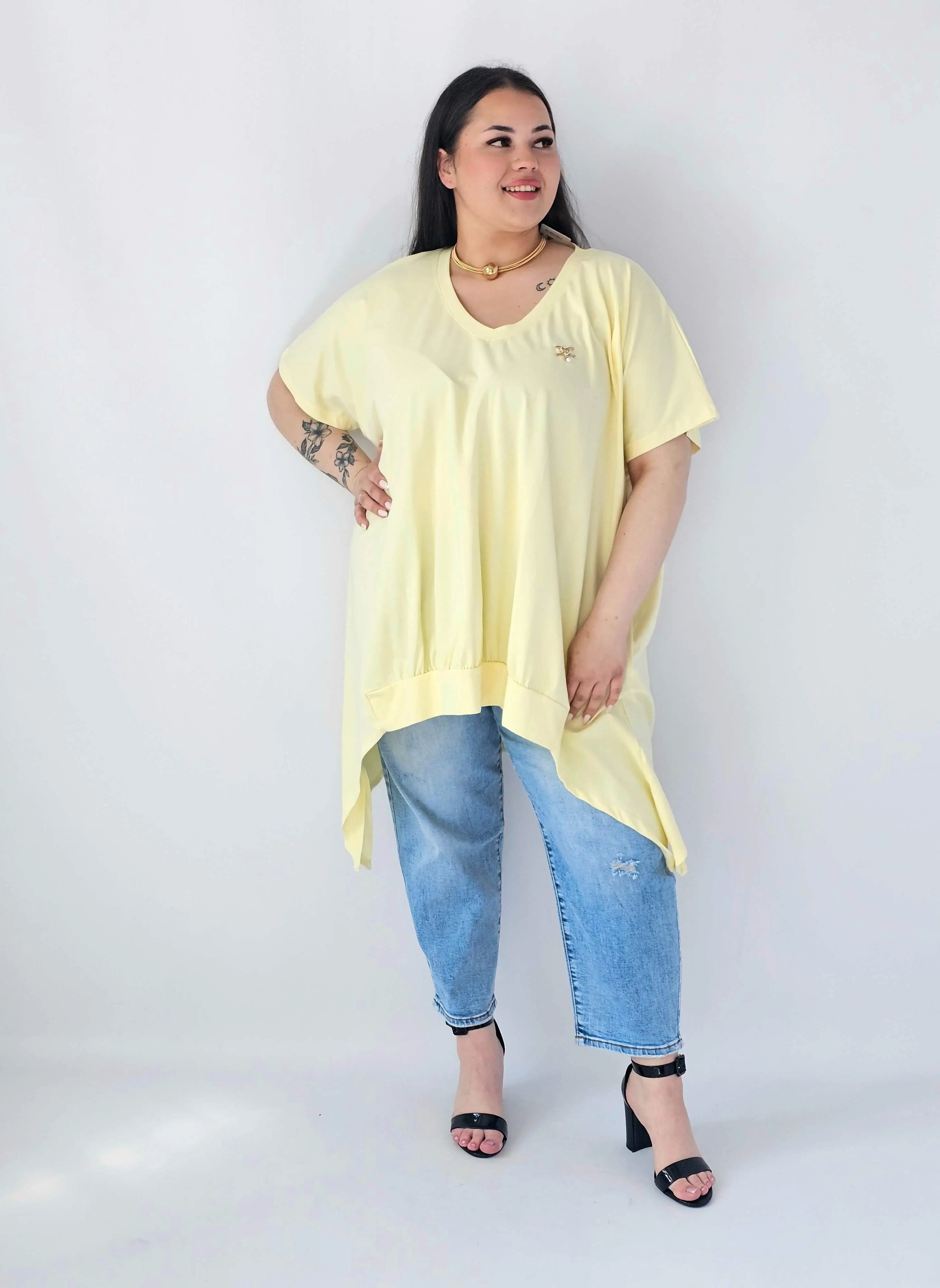 Bluzka Plus Size Oversize Z Dekoltem V I Asymetrycznym Dołem Stylowa XL