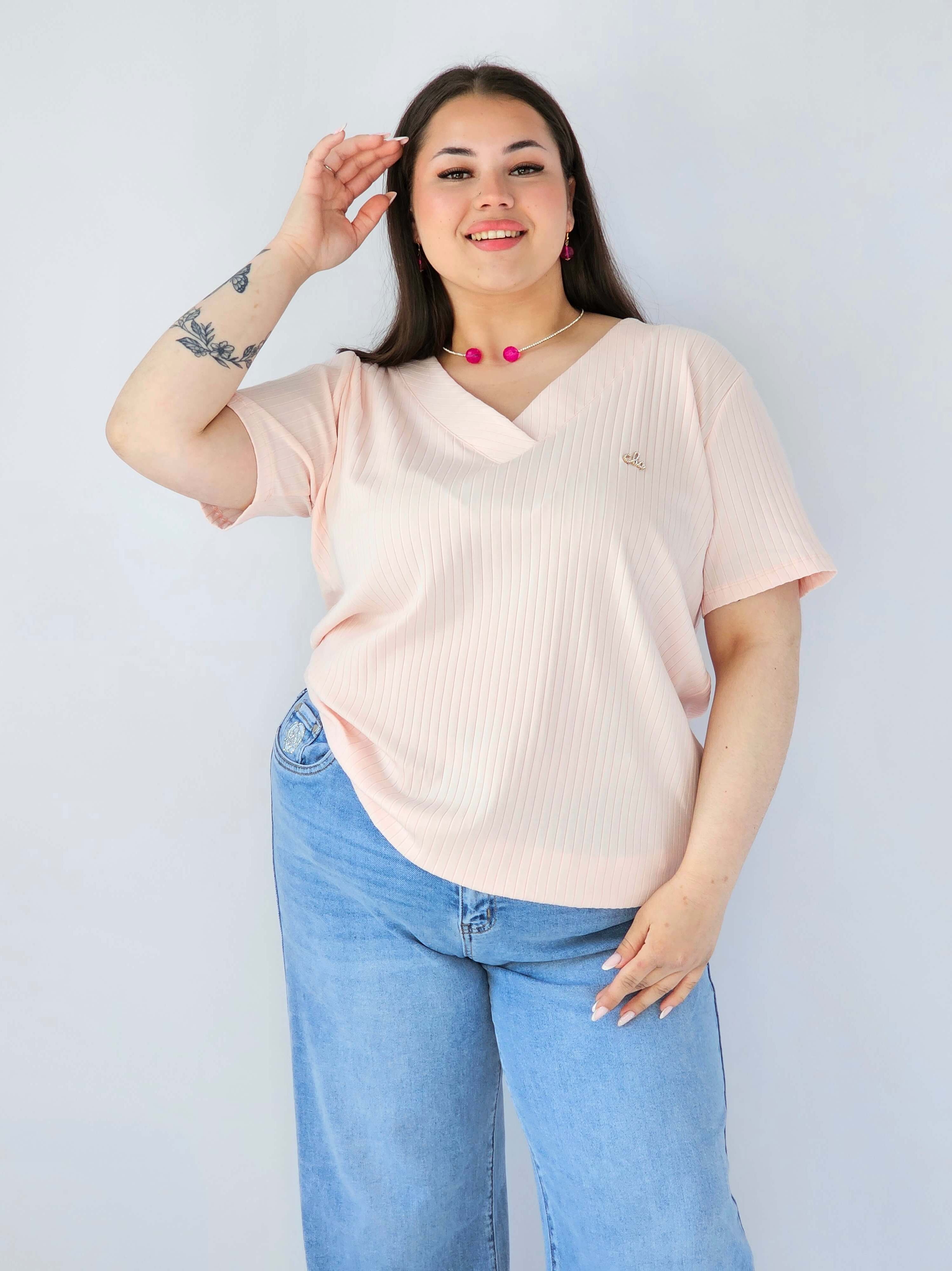 Bluzka Plus Size Prążkowana Z Dekoltem V I Krótkim Rękawem Stylowa XL
