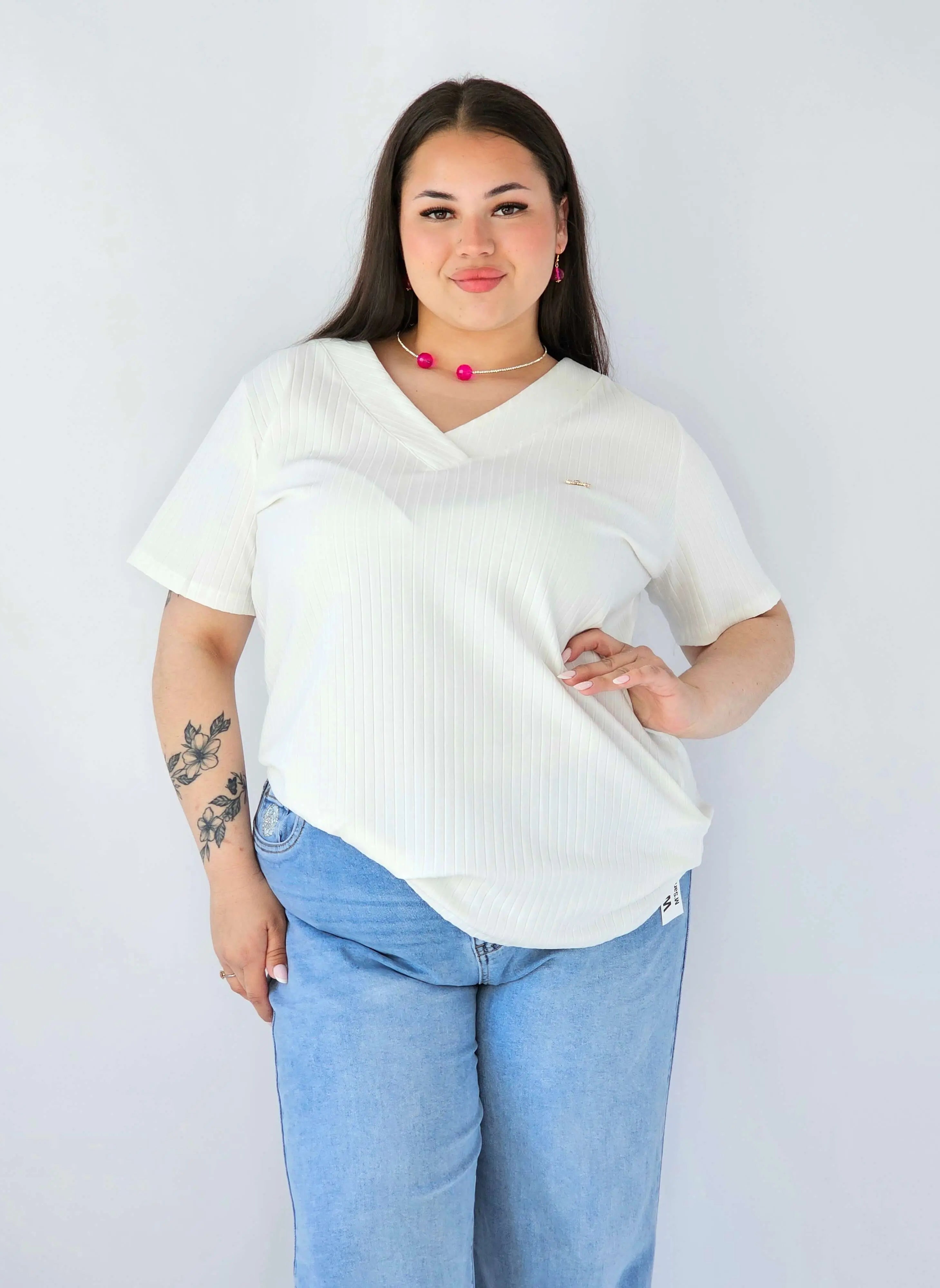 Bluzka Plus Size Prążkowana Z Dekoltem V I Krótkim Rękawem Stylowa XL