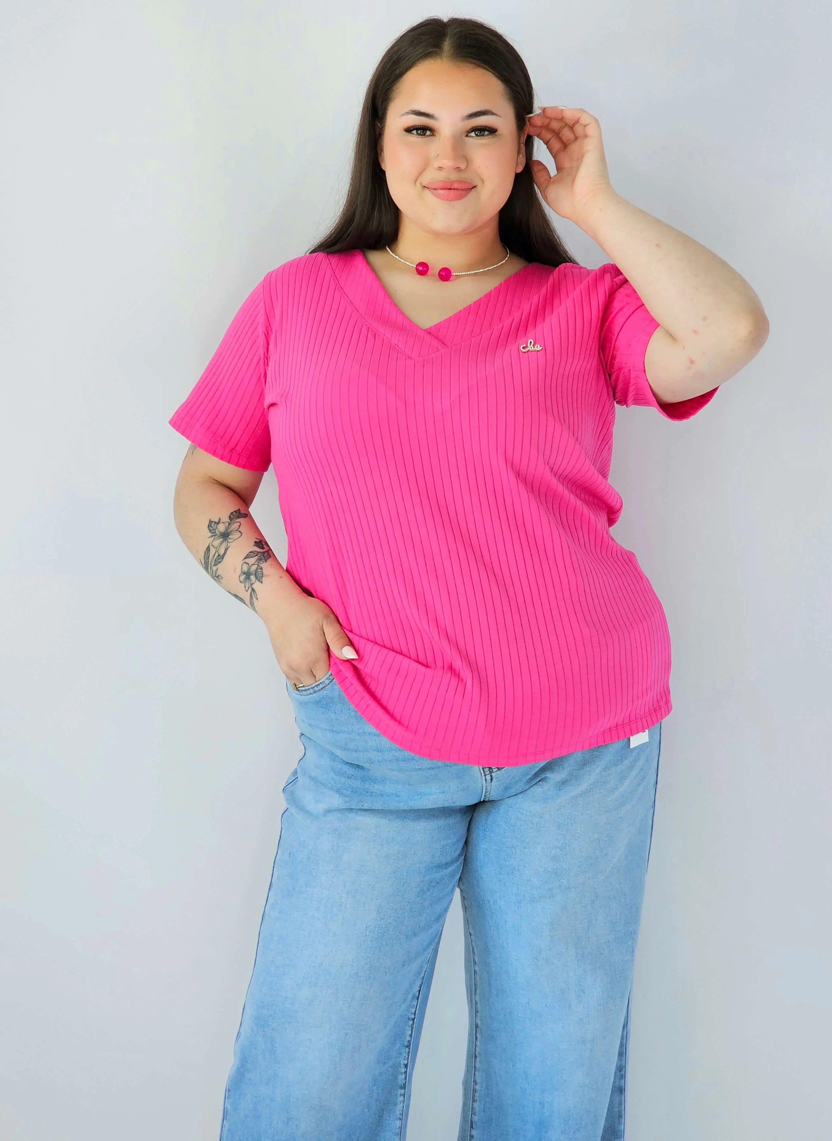 Bluzka Plus Size Prążkowana Z Dekoltem V I Krótkim Rękawem Stylowa XL