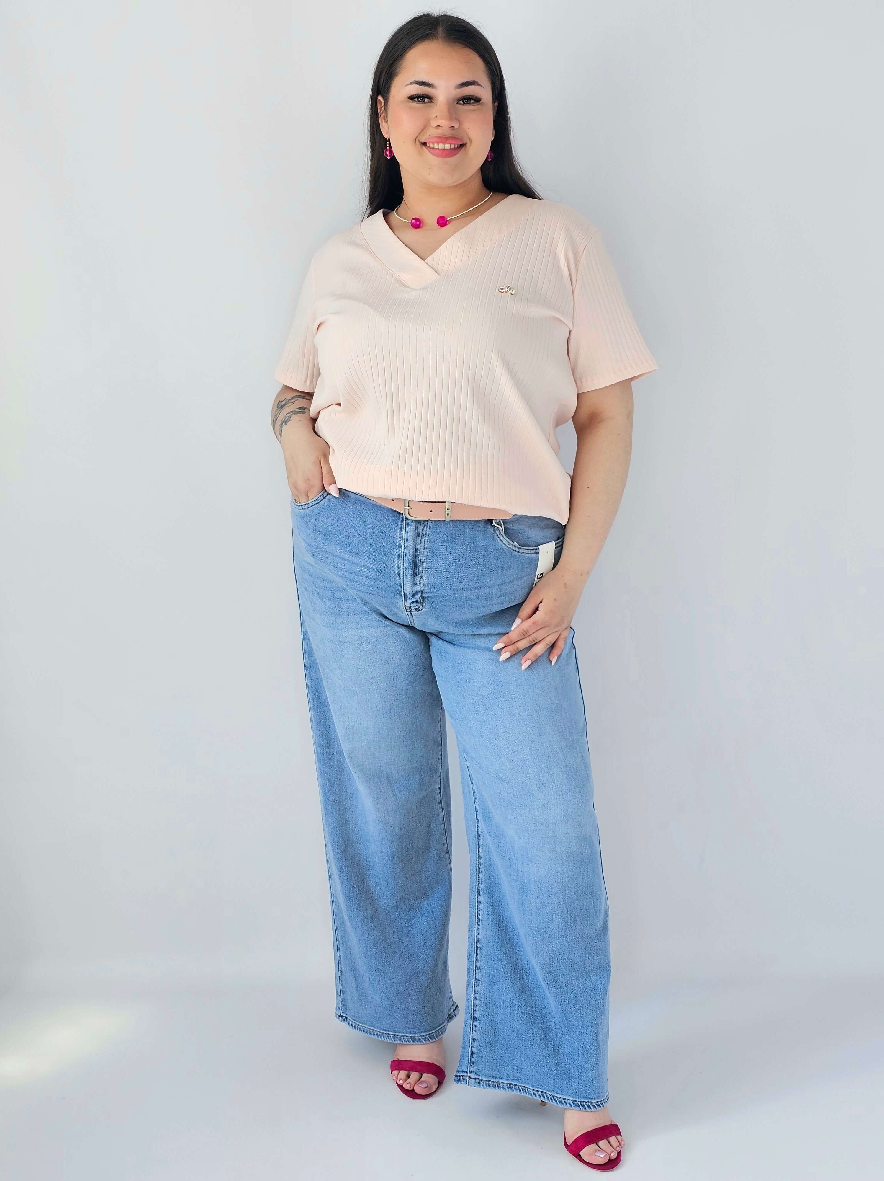 Bluzka Plus Size Prążkowana Z Dekoltem V I Krótkim Rękawem Stylowa XL