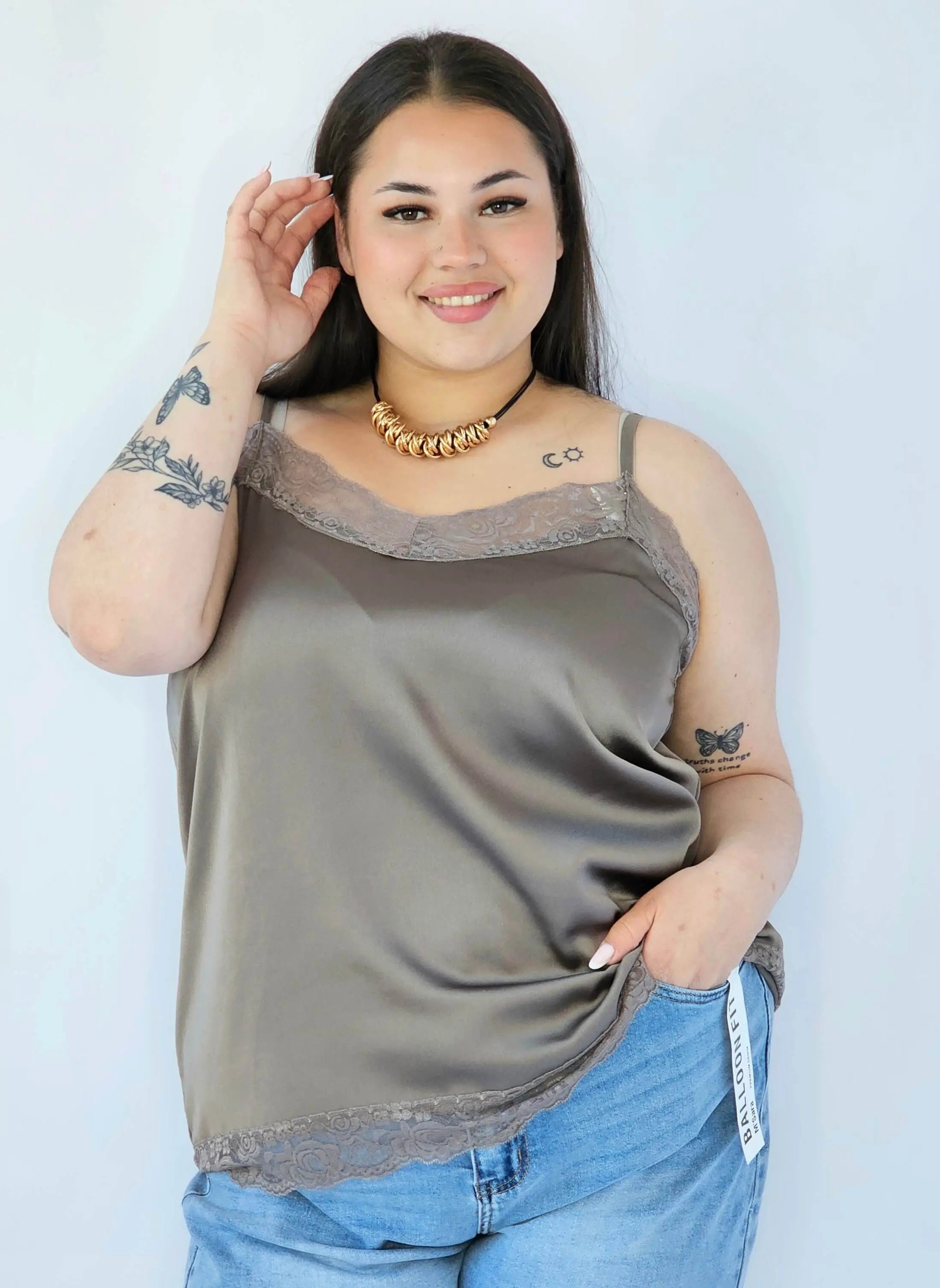 Bluzka Plus Size Satynowa Na Ramiączkach Z Koronką Elegancka XXL Stylowa XL