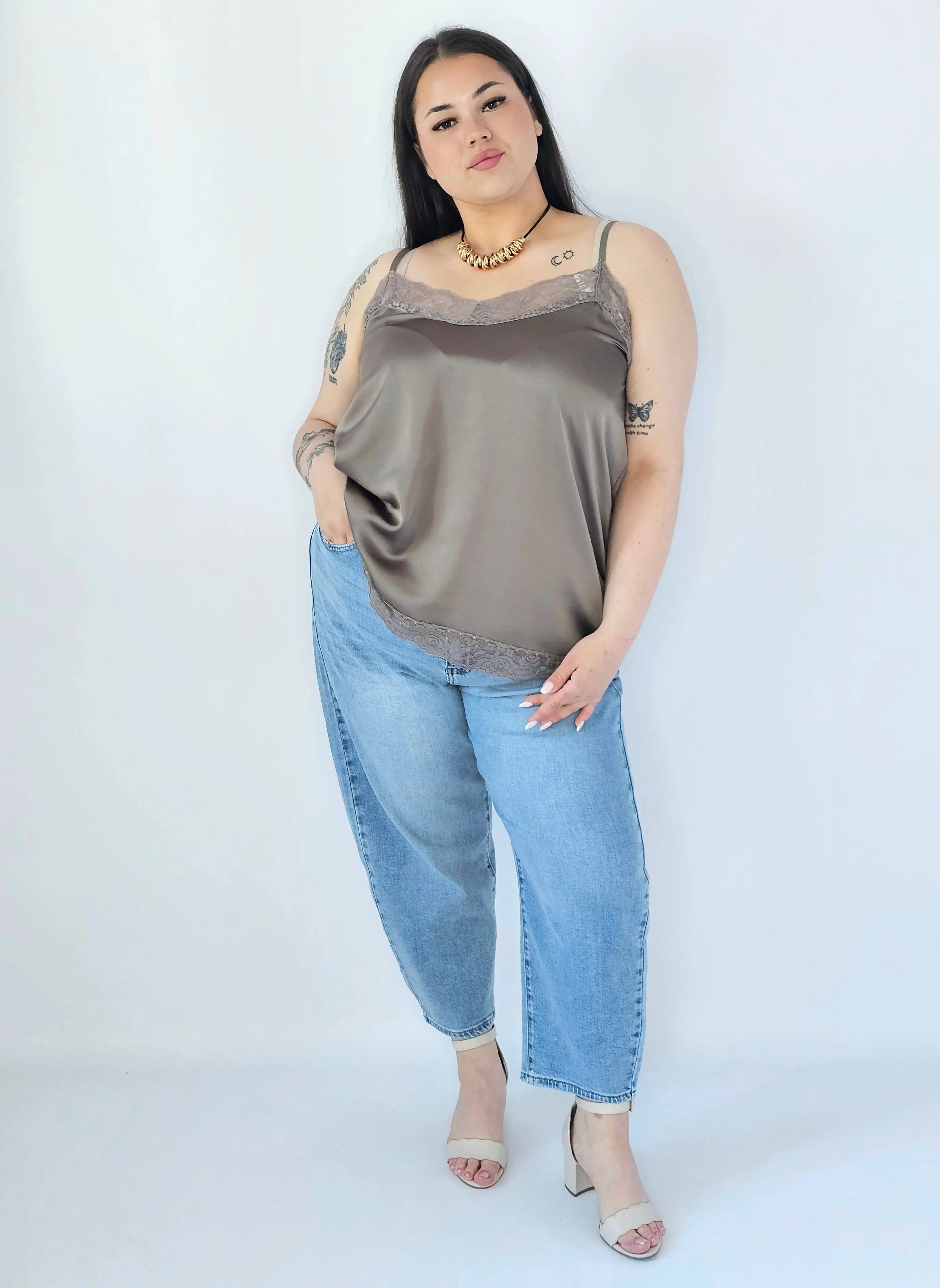 Bluzka Plus Size Satynowa Na Ramiączkach Z Koronką Elegancka XXL Stylowa XL