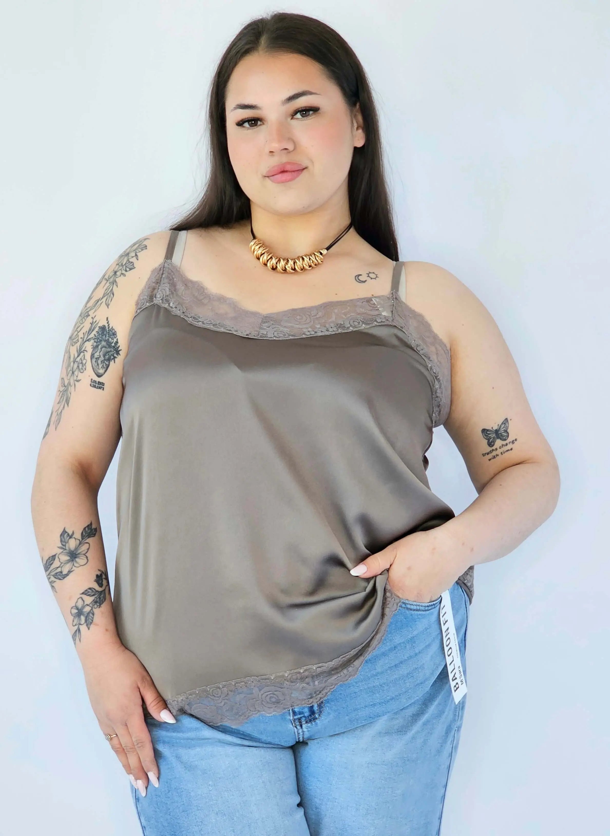 Bluzka Plus Size Satynowa Na Ramiączkach Z Koronką Elegancka XXL Stylowa XL