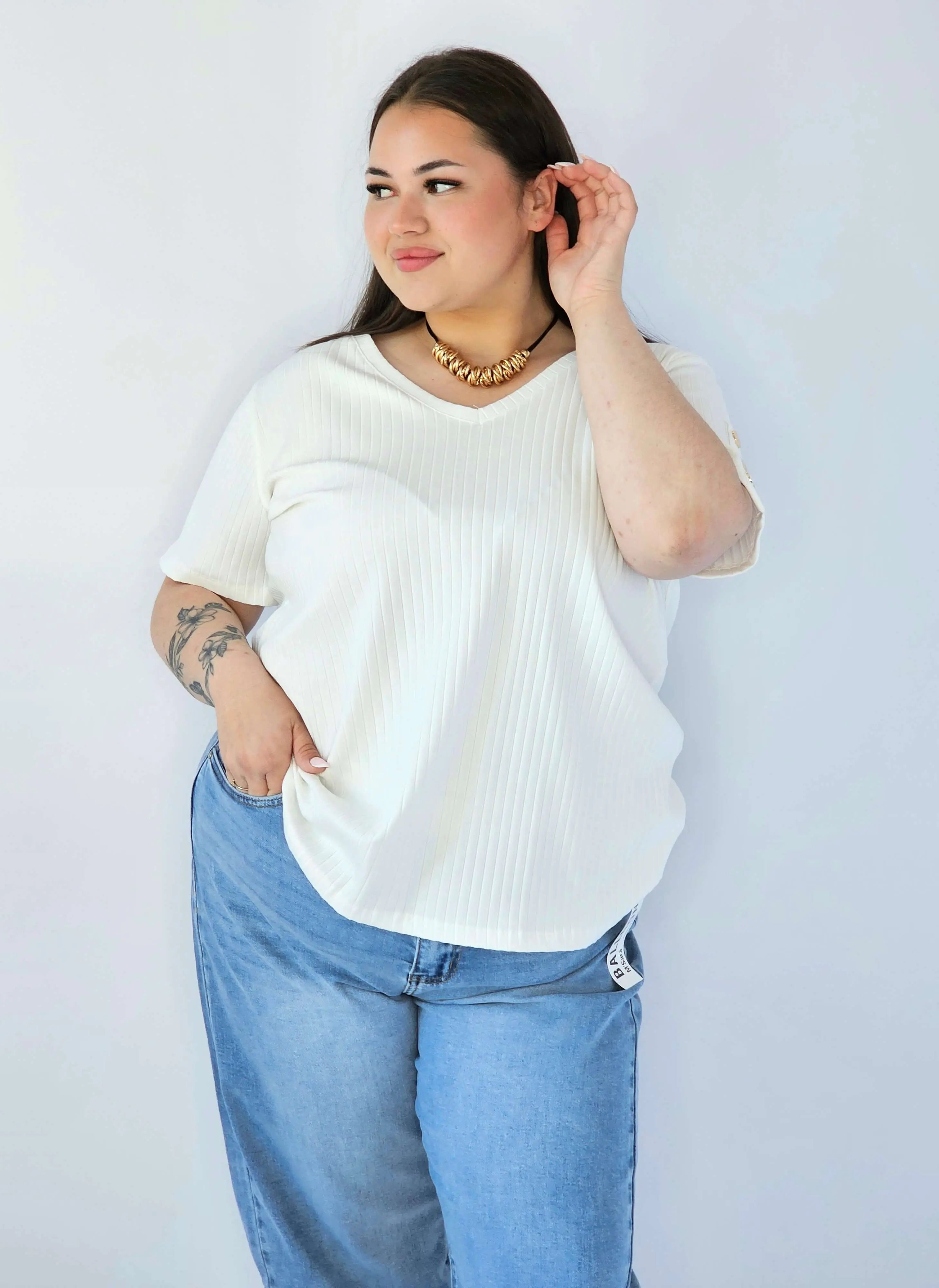 Bluzka Plus Size Z Dekoltem V I Ozdobną Aplikacją Stylowa XL