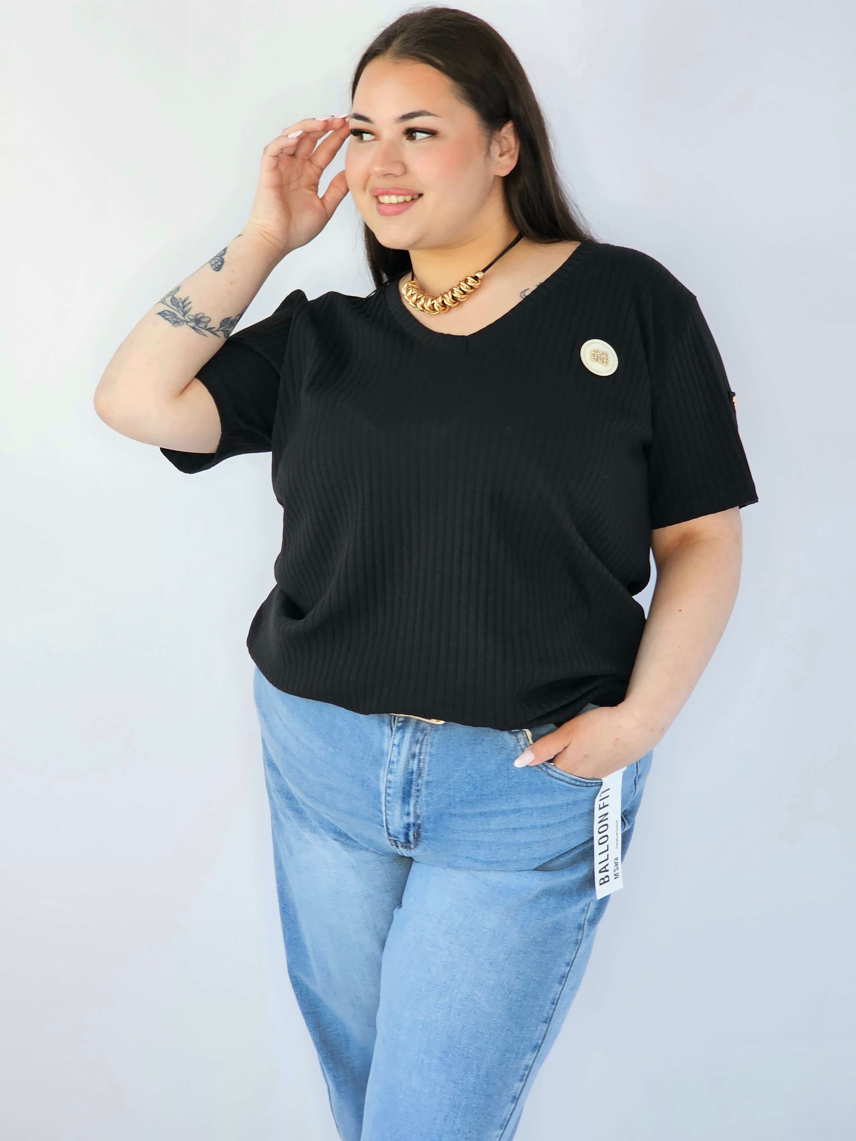 Bluzka Plus Size Z Dekoltem V I Ozdobną Aplikacją Stylowa XL