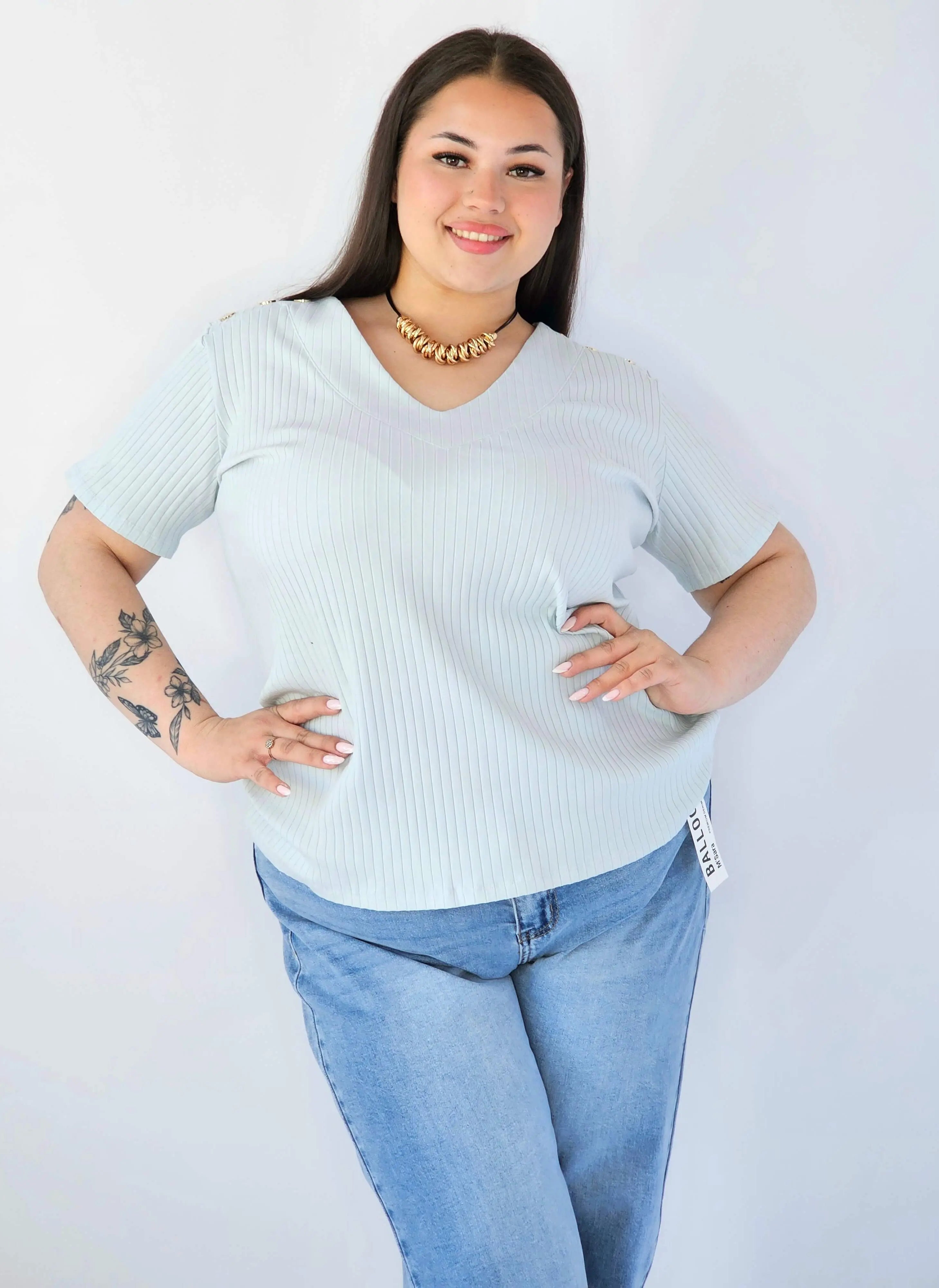 Bluzka Plus Size Z Dekoltem V I Ozdobnymi Detalami Na Ramionach Stylowa XL